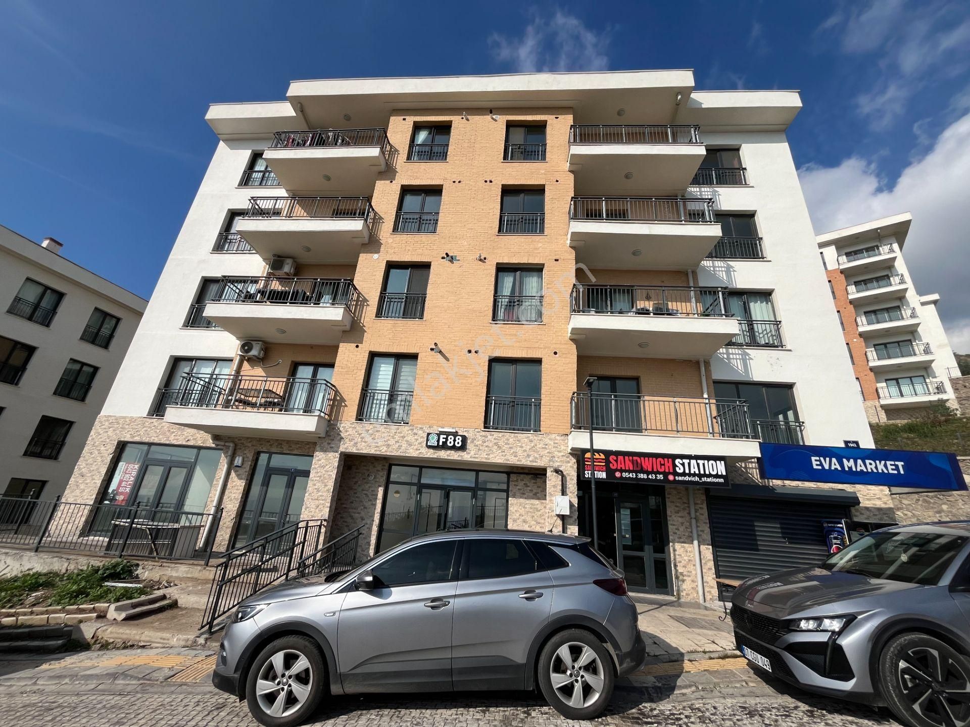 Bayraklı Şehir Hastanesi Yakını Toki Konutları Sıfır 3+1 Kiralık Daire