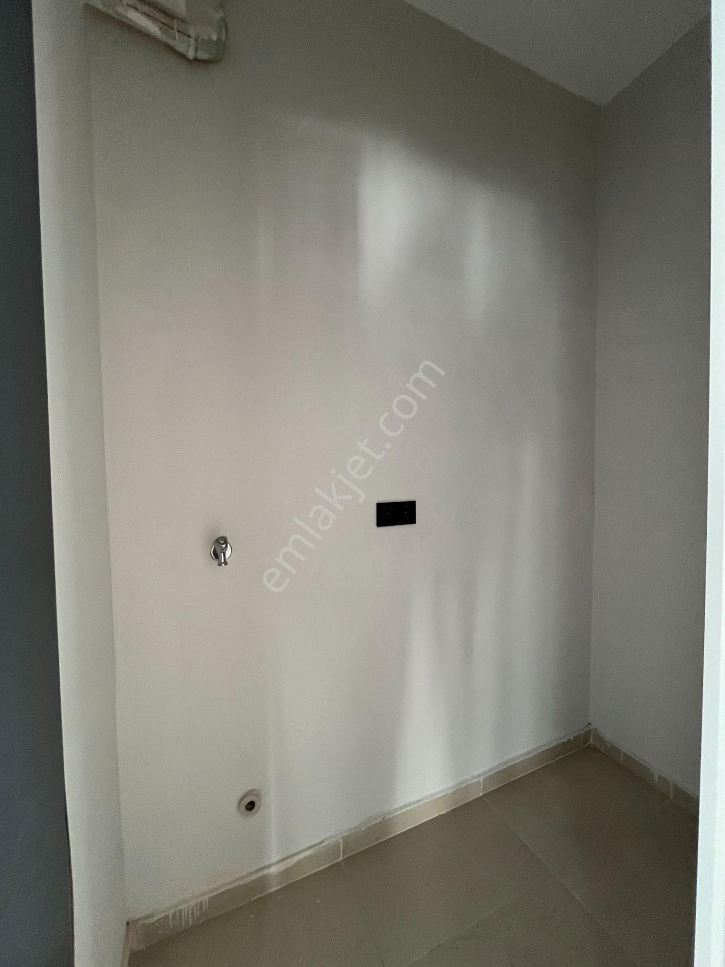 Bayraklı Şehir Hastanesi Yakını Toki Konutları Sıfır 3+1 Kiralık Daire - Görsel 23