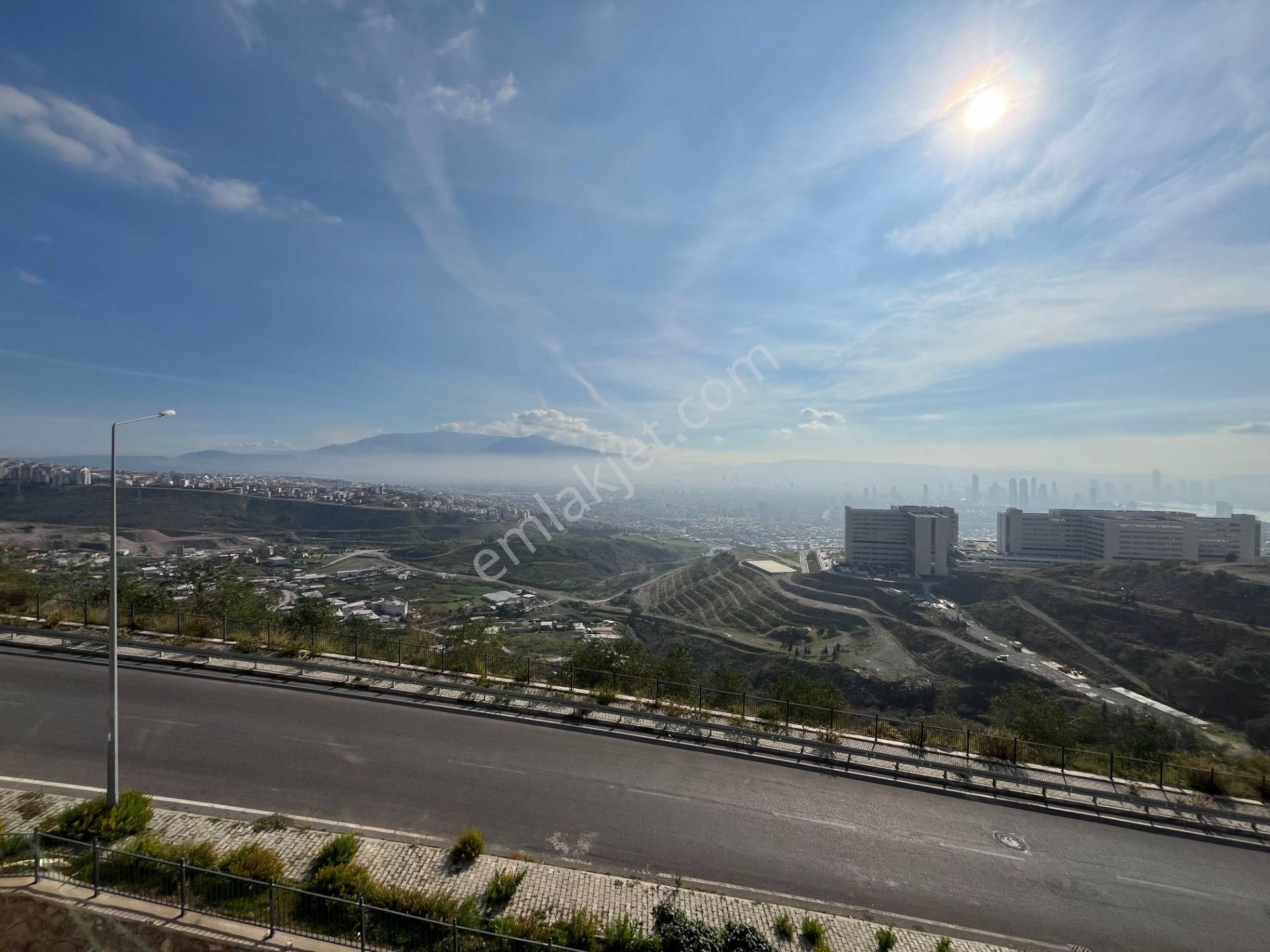 Bayraklı Şehir Hastanesi Yakını Toki Konutları Sıfır 3+1 Kiralık Daire - Görsel 11