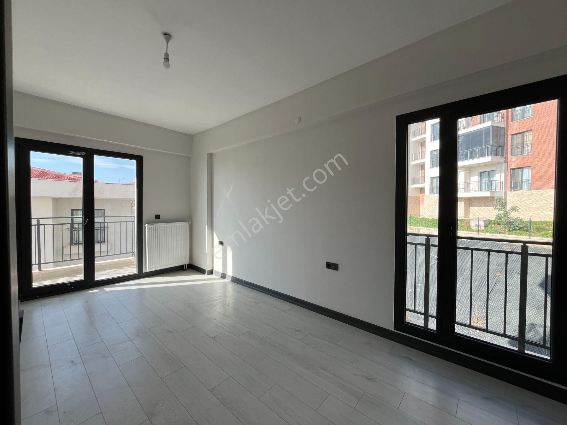 Bayraklı Şehir Hastanesi Yakını Toki Konutları Sıfır 3+1 Kiralık Daire - Görsel 31