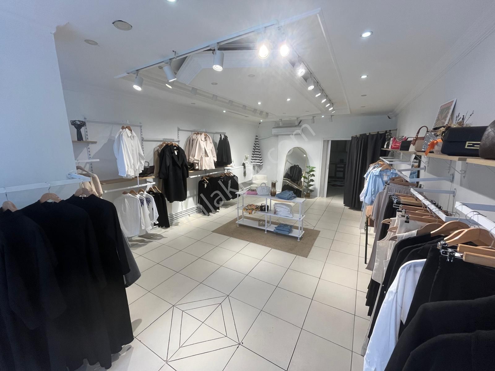 Çelik Emlak'tan Atatürk Mh. 75m2 Çarşı İçi Merkez'de Kiralık Dükkan - Görsel 12