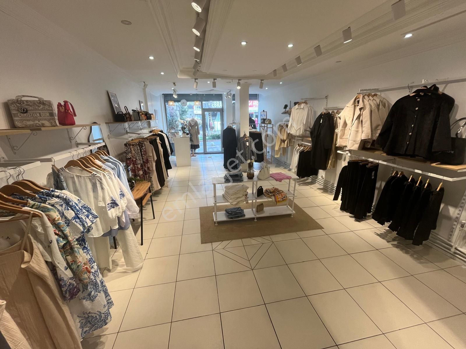 Çelik Emlak'tan Atatürk Mh. 75m2 Çarşı İçi Merkez'de Kiralık Dükkan - Görsel 10