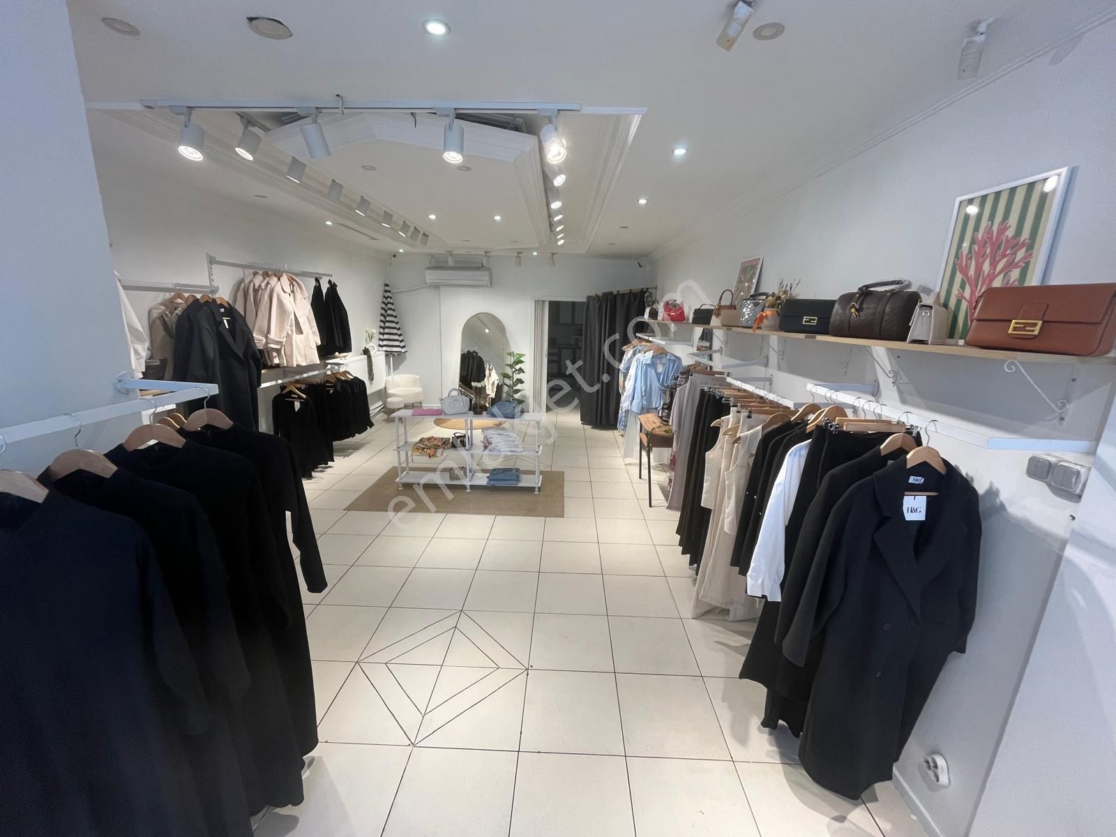 Çelik Emlak'tan Atatürk Mh. 75m2 Çarşı İçi Merkez'de Kiralık Dükkan - Görsel 4