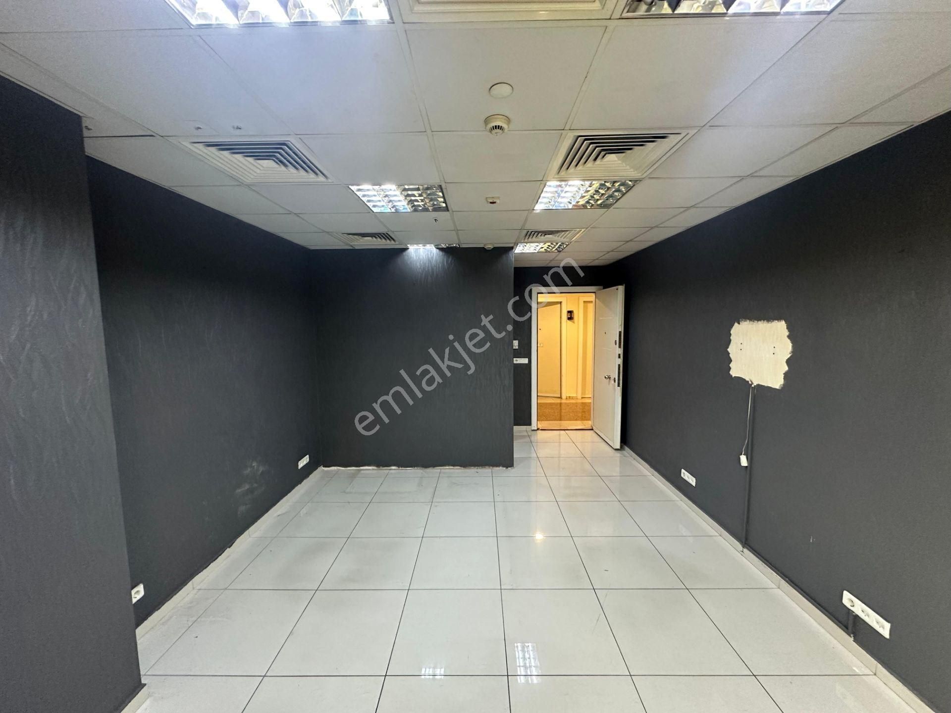 Yenibosna İstanbul Vizyonpark Ofis Plazalarında 30 M2 Kiralık Ofis Plaza Katı - Görsel 31