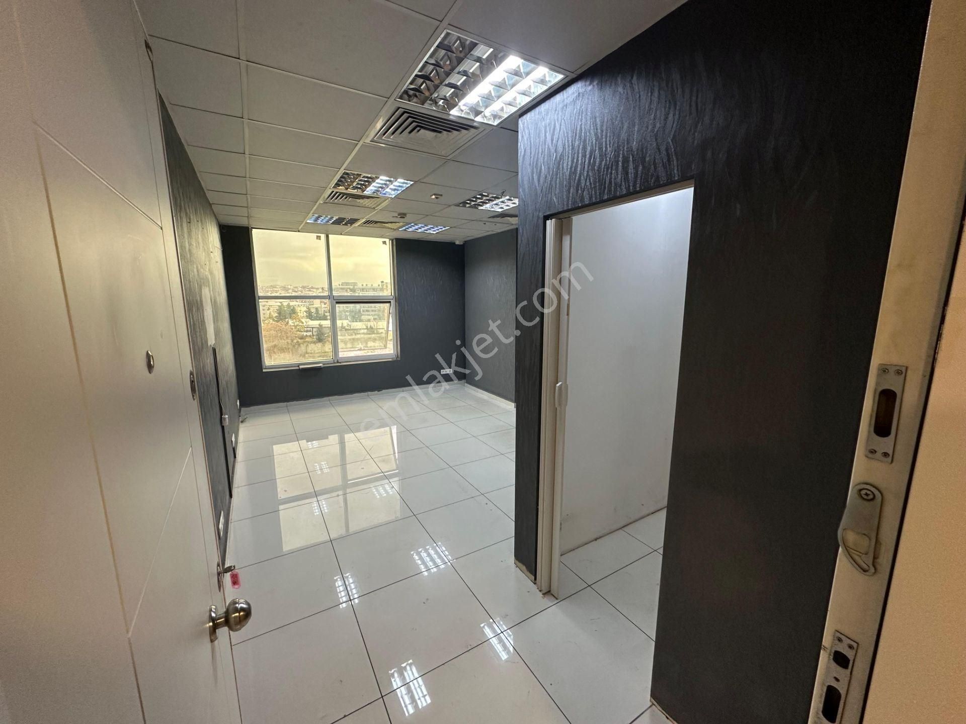 Yenibosna İstanbul Vizyonpark Ofis Plazalarında 30 M2 Kiralık Ofis Plaza Katı - Görsel 15