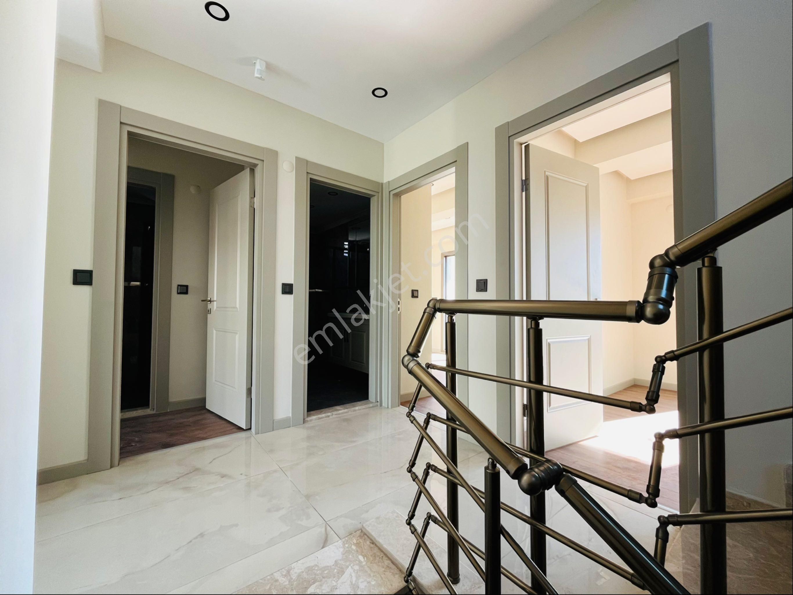 Güre Çamlıbel Sahil Bölgesinde Havuzlu Tek Tek Lüx Villalardan Oluşan 4+1 Ultra Lüx Villa - Görsel 15