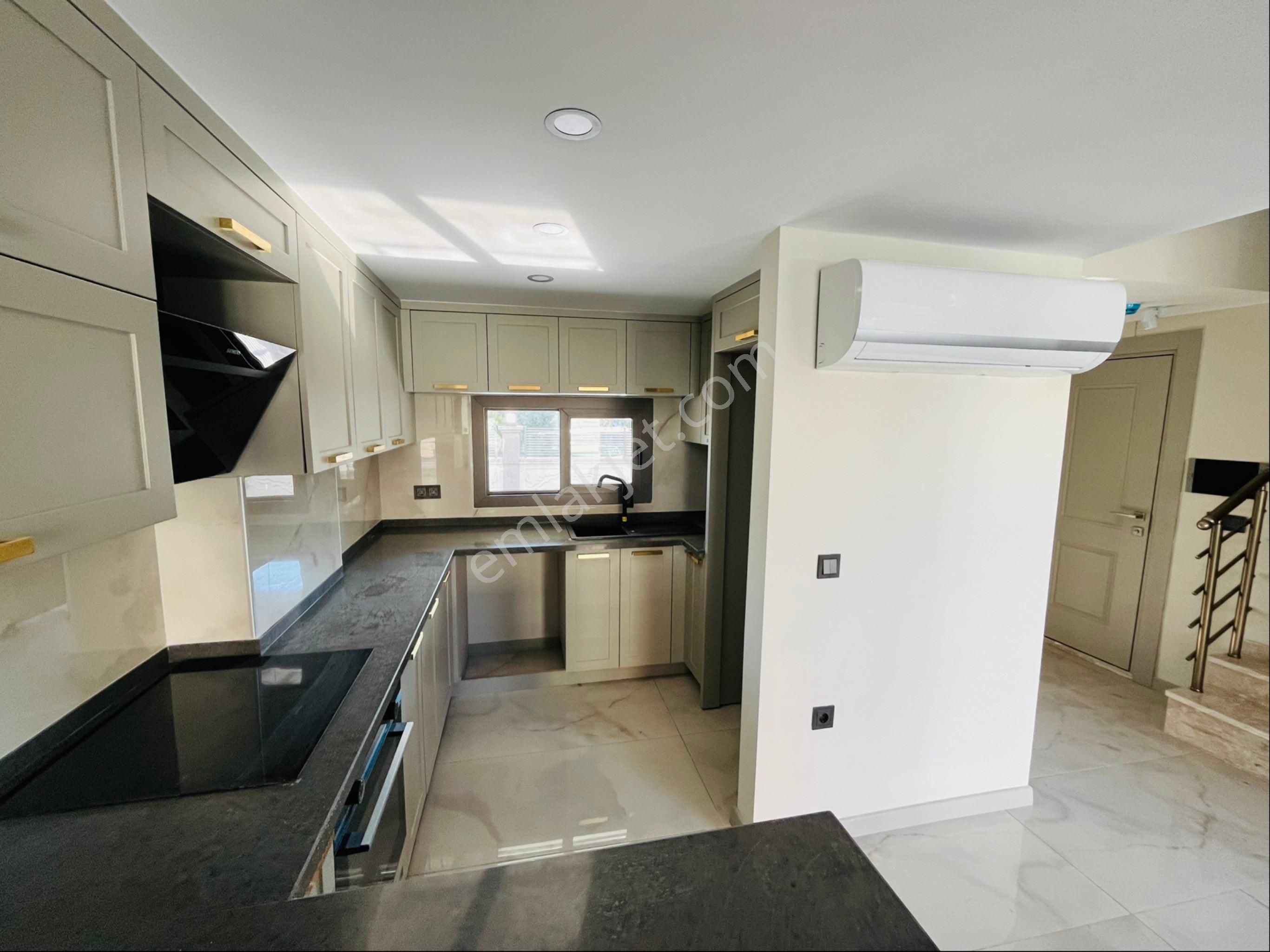 Güre Çamlıbel Sahil Bölgesinde Havuzlu Tek Tek Lüx Villalardan Oluşan 4+1 Ultra Lüx Villa - Görsel 12