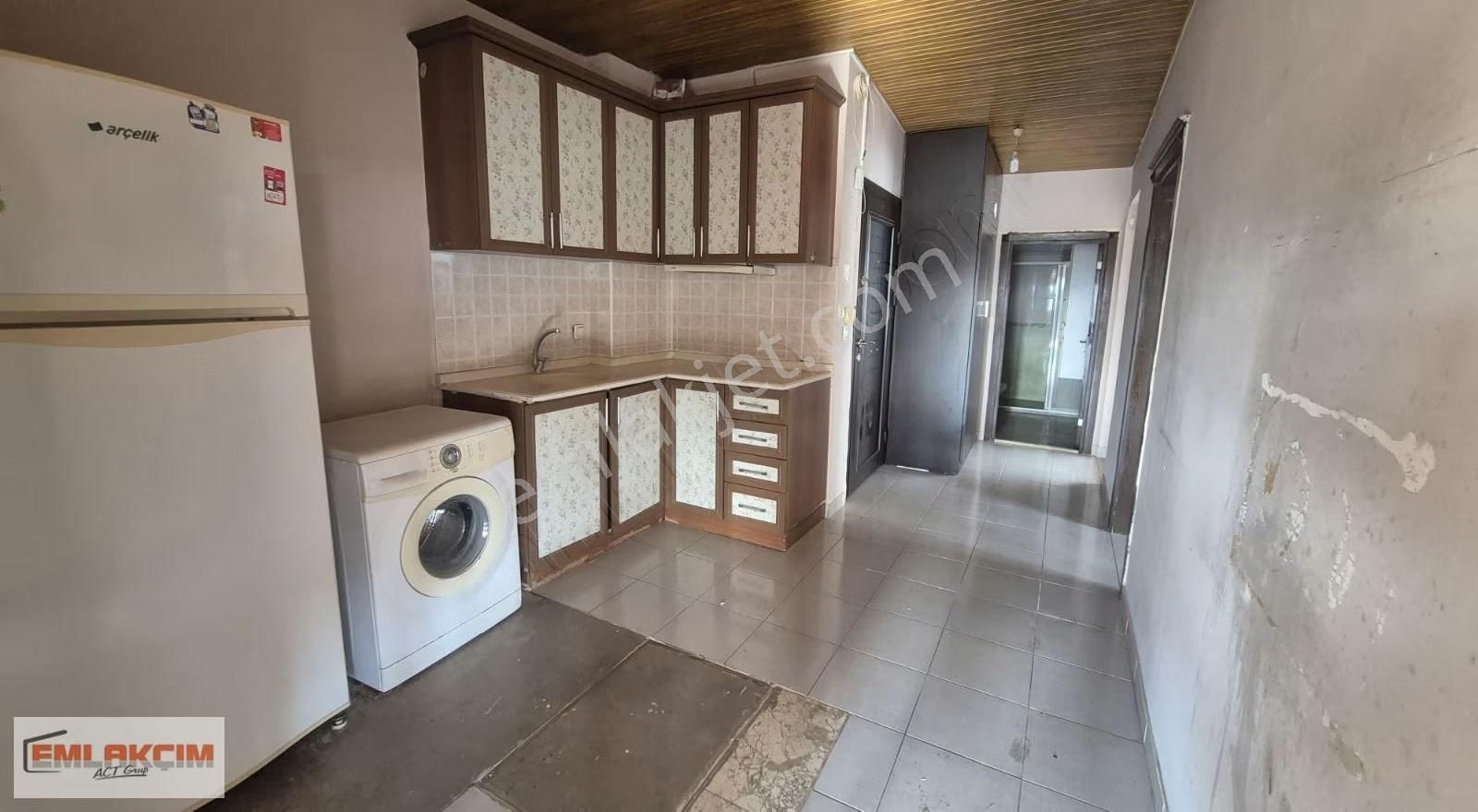 Onay Hamamı Yanında 2+1 Kiralık Çatı Katı - Görsel 15