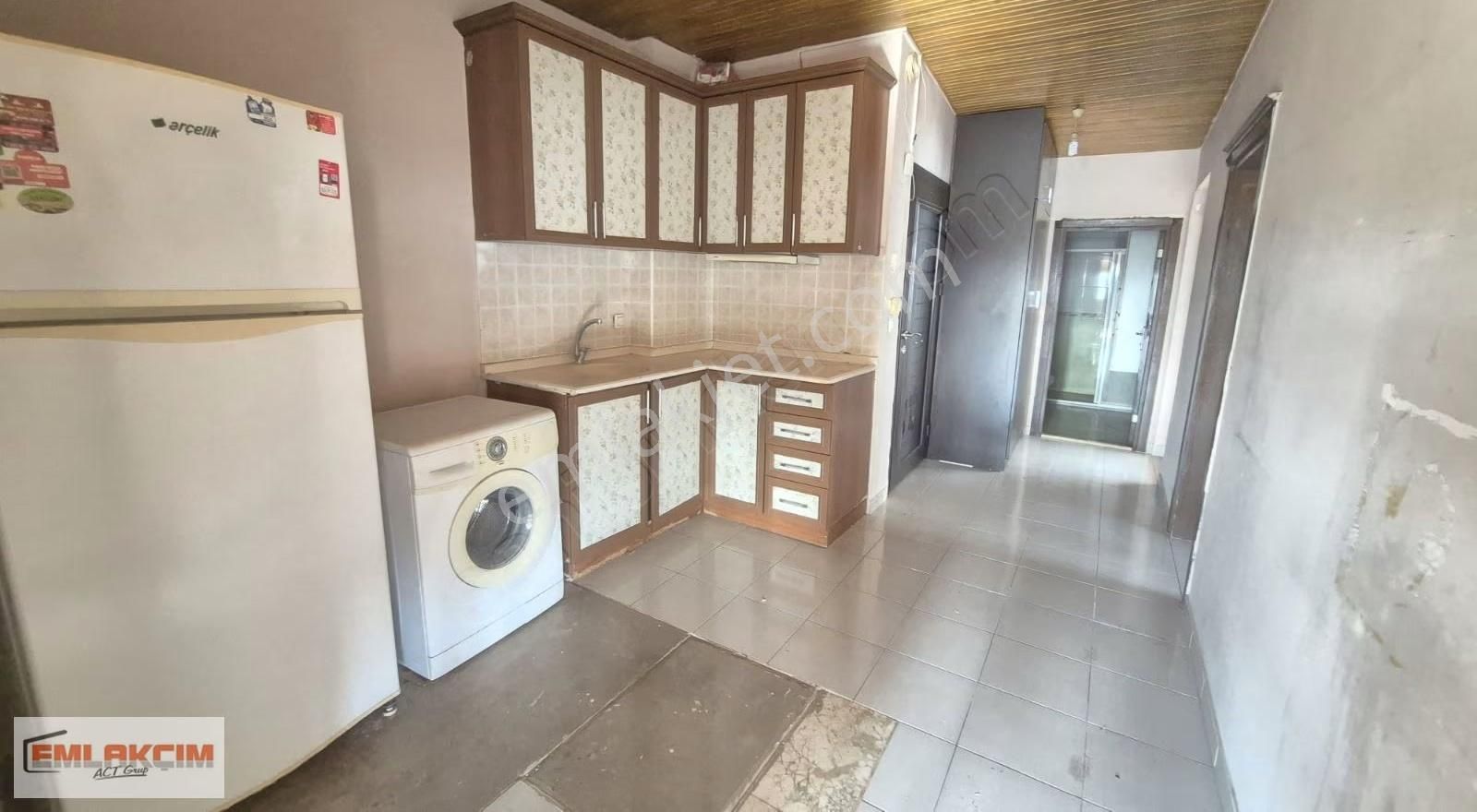 Onay Hamamı Yanında 2+1 Kiralık Çatı Katı - Görsel 14