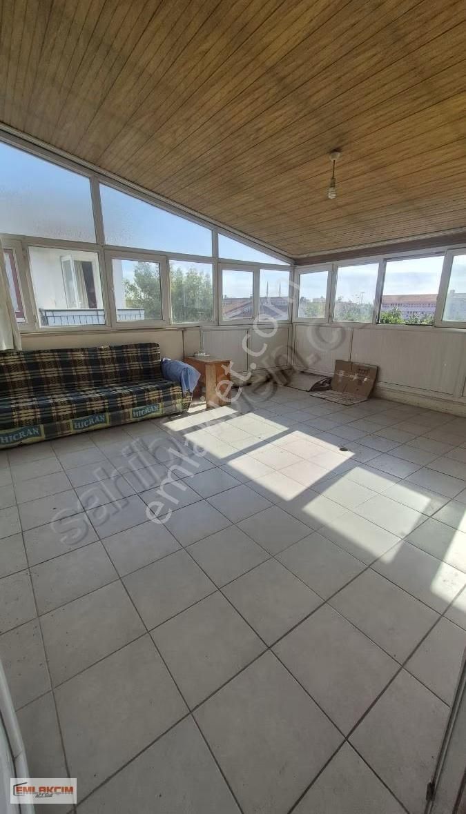 Onay Hamamı Yanında 2+1 Kiralık Çatı Katı - Görsel 12