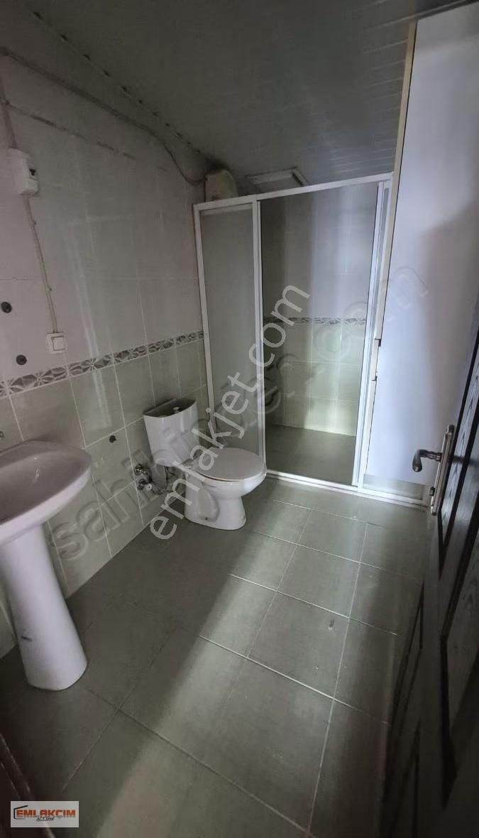 Onay Hamamı Yanında 2+1 Kiralık Çatı Katı - Görsel 17