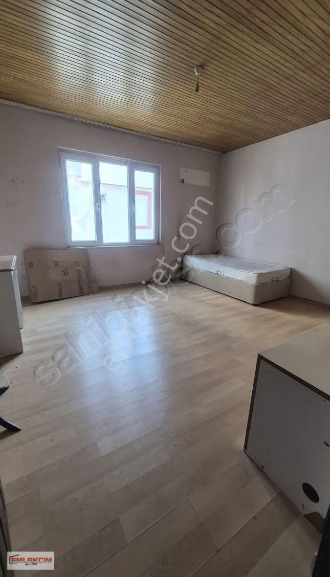 Onay Hamamı Yanında 2+1 Kiralık Çatı Katı - Görsel 7