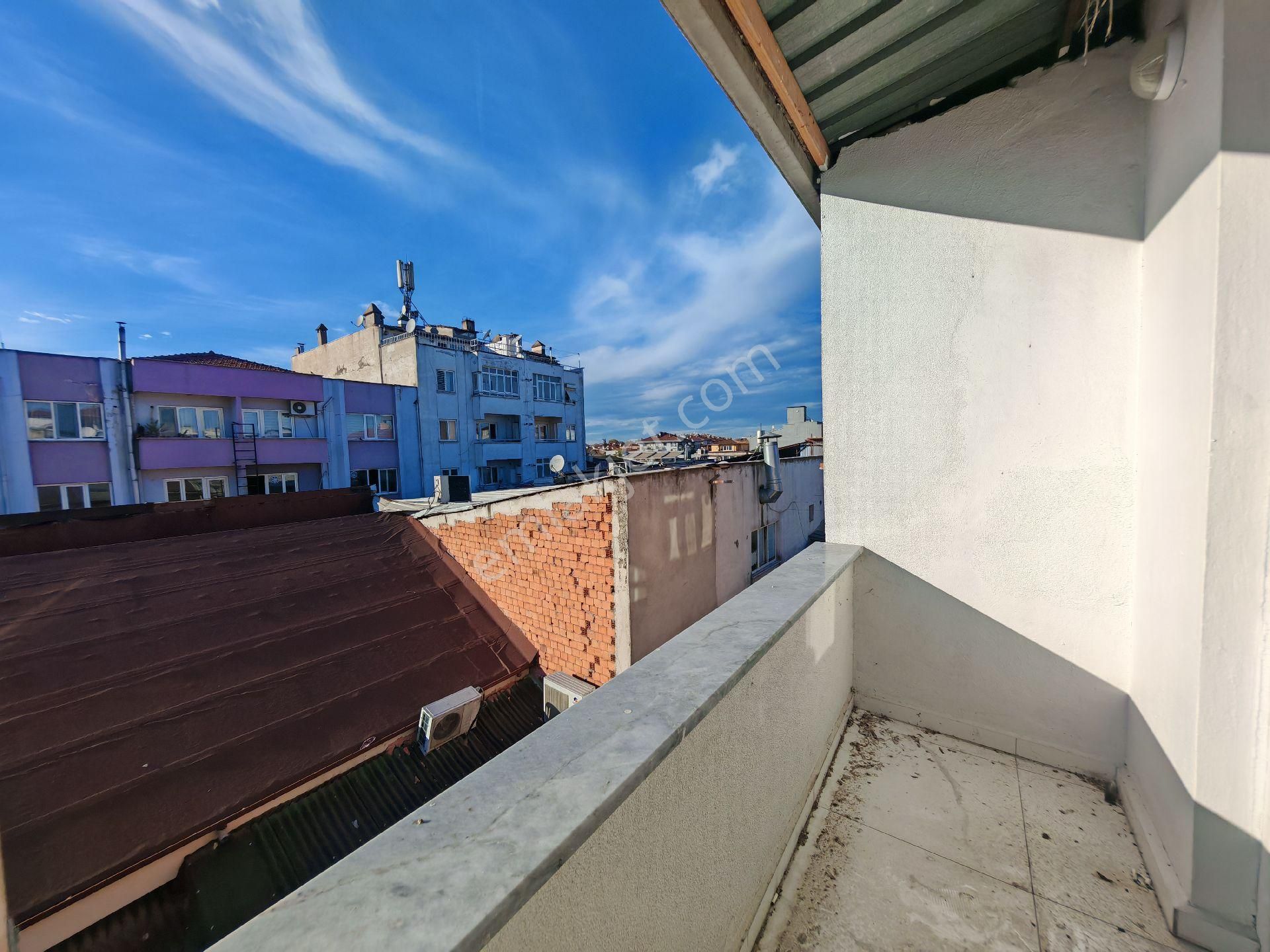 Remax Mavı'den Çark Cad.another World Cafe Karşısı Kıralık Daıre - Görsel 18