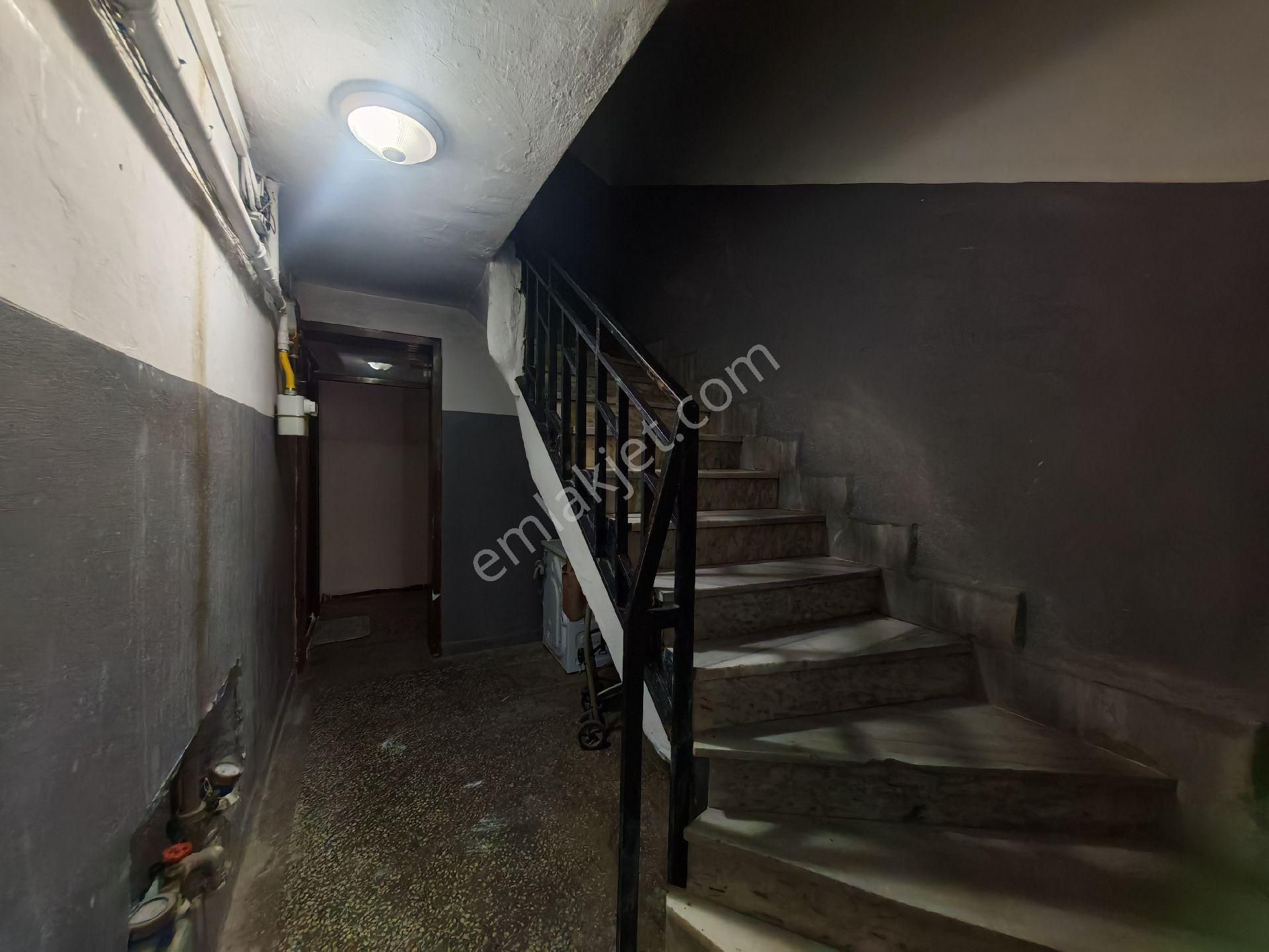 Remax Mavı'den Çark Cad.another World Cafe Karşısı Kıralık Daıre - Görsel 23