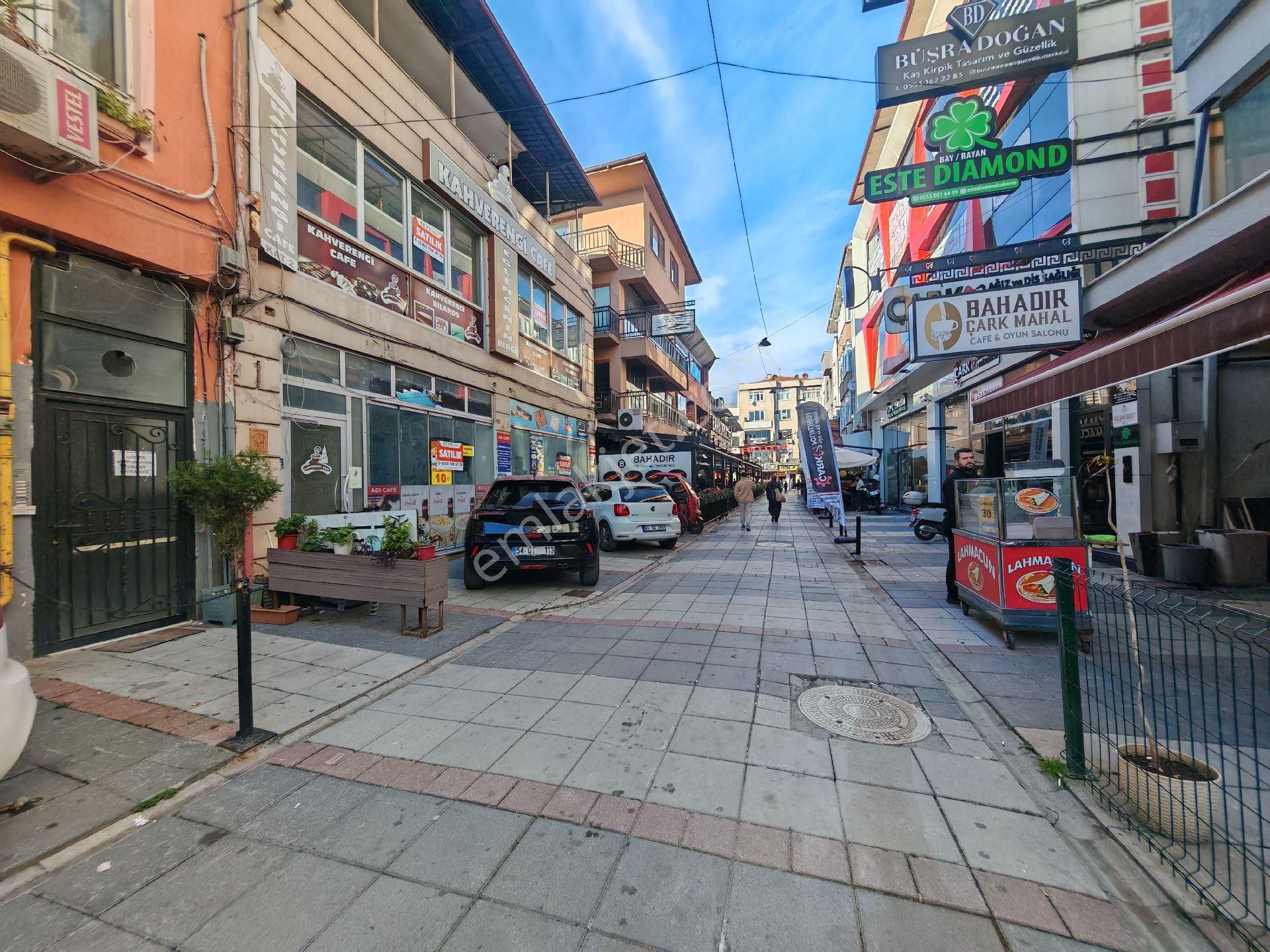 Remax Mavı'den Çark Cad.another World Cafe Karşısı Kıralık Daıre - Görsel 4