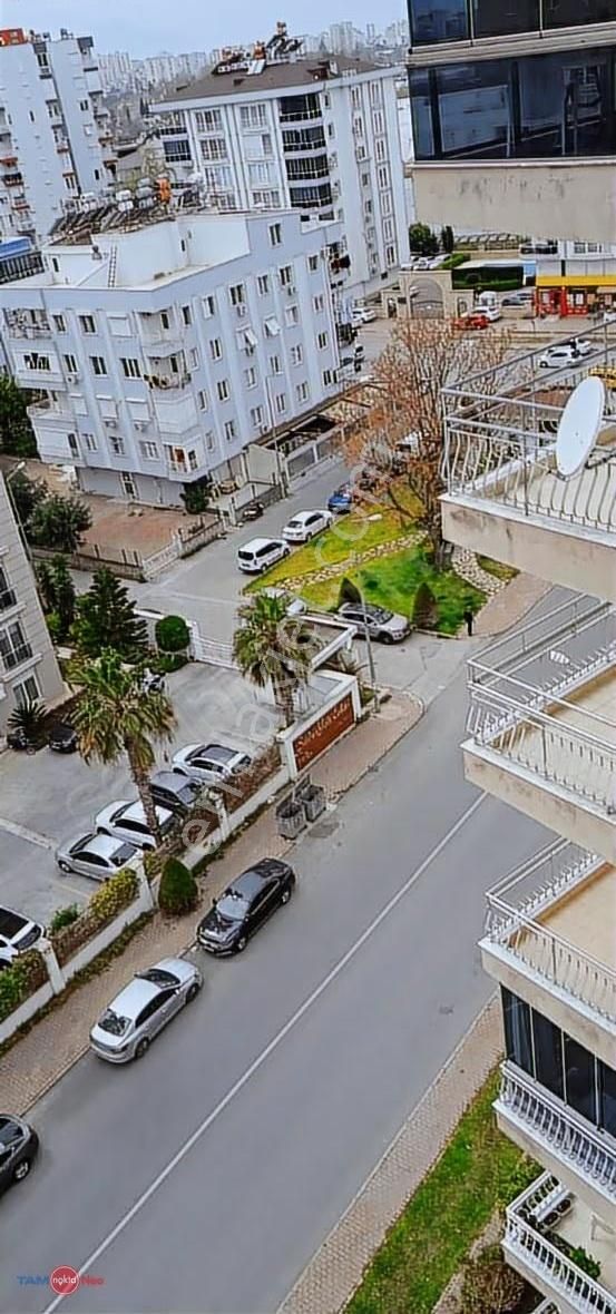 Yalı Caddesinde Havuzlu Sitede 3+1 Kiralık Daire