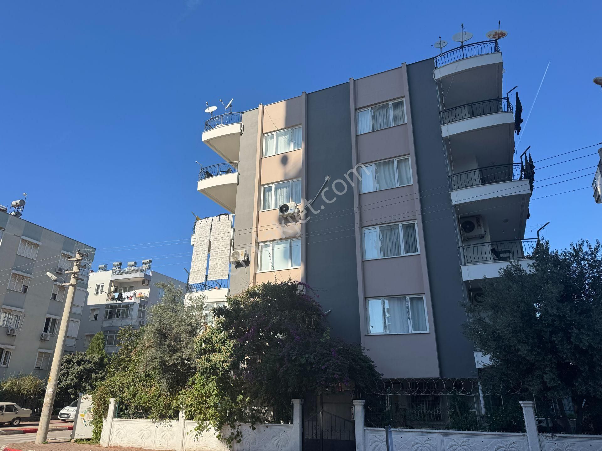 Kızılarıkta Arakatta Köşebaşı Fırsat 3+1 Daire - Görsel 31