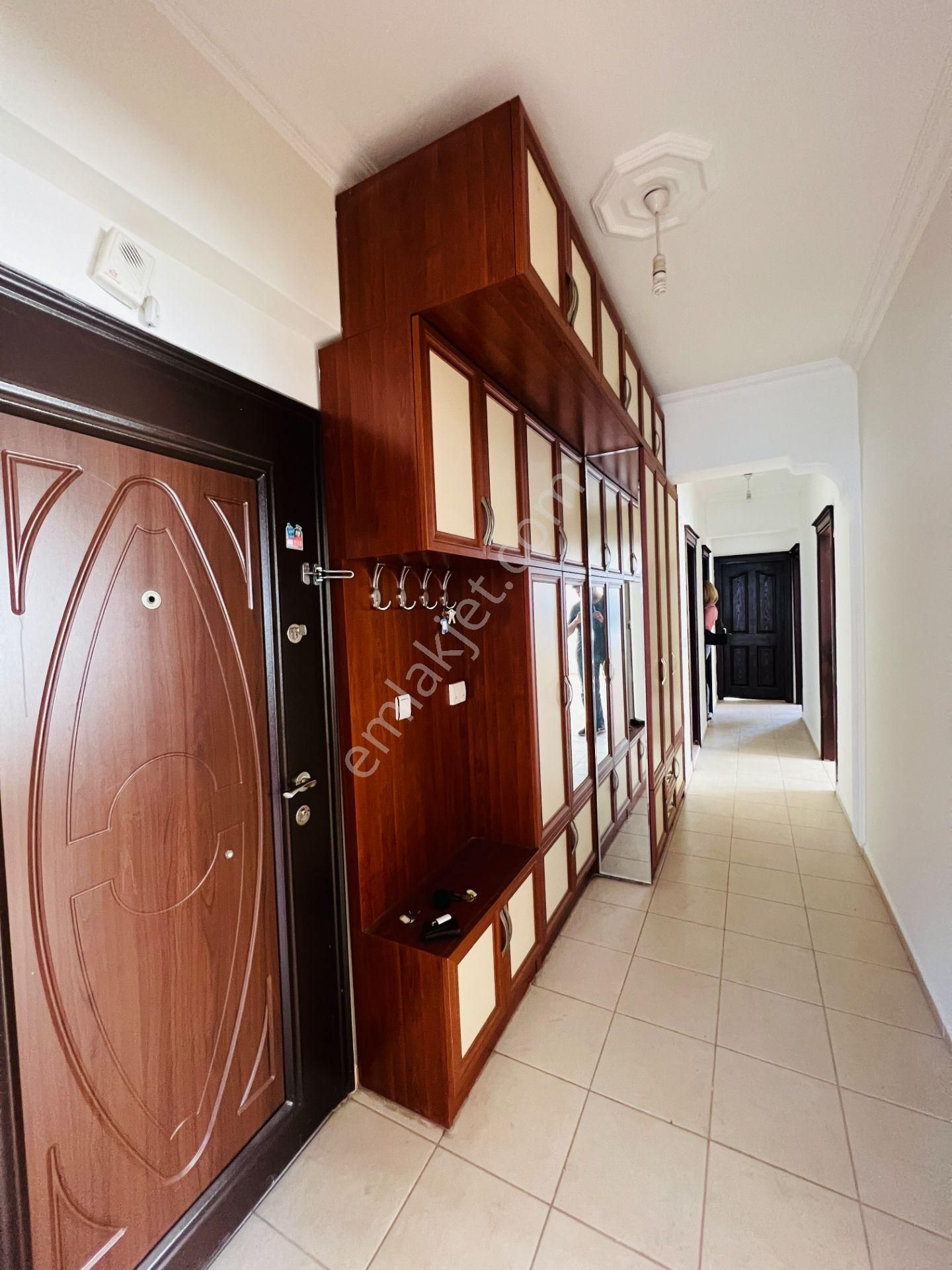 Kızılarıkta Arakatta Köşebaşı Fırsat 3+1 Daire - Görsel 9