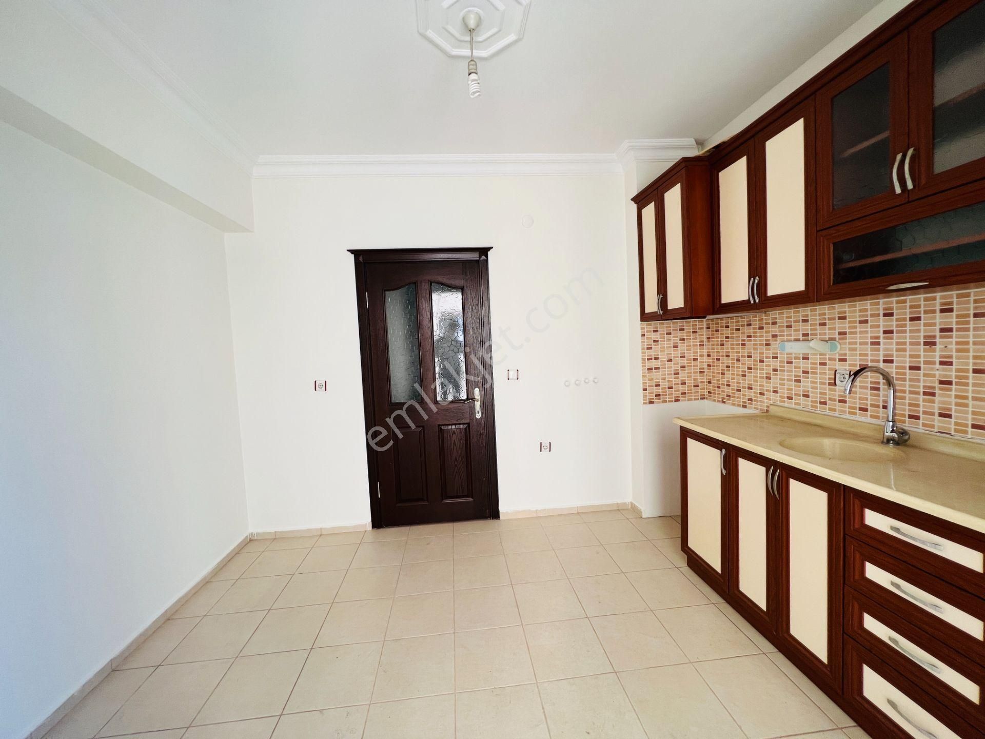 Kızılarıkta Arakatta Köşebaşı Fırsat 3+1 Daire - Görsel 17