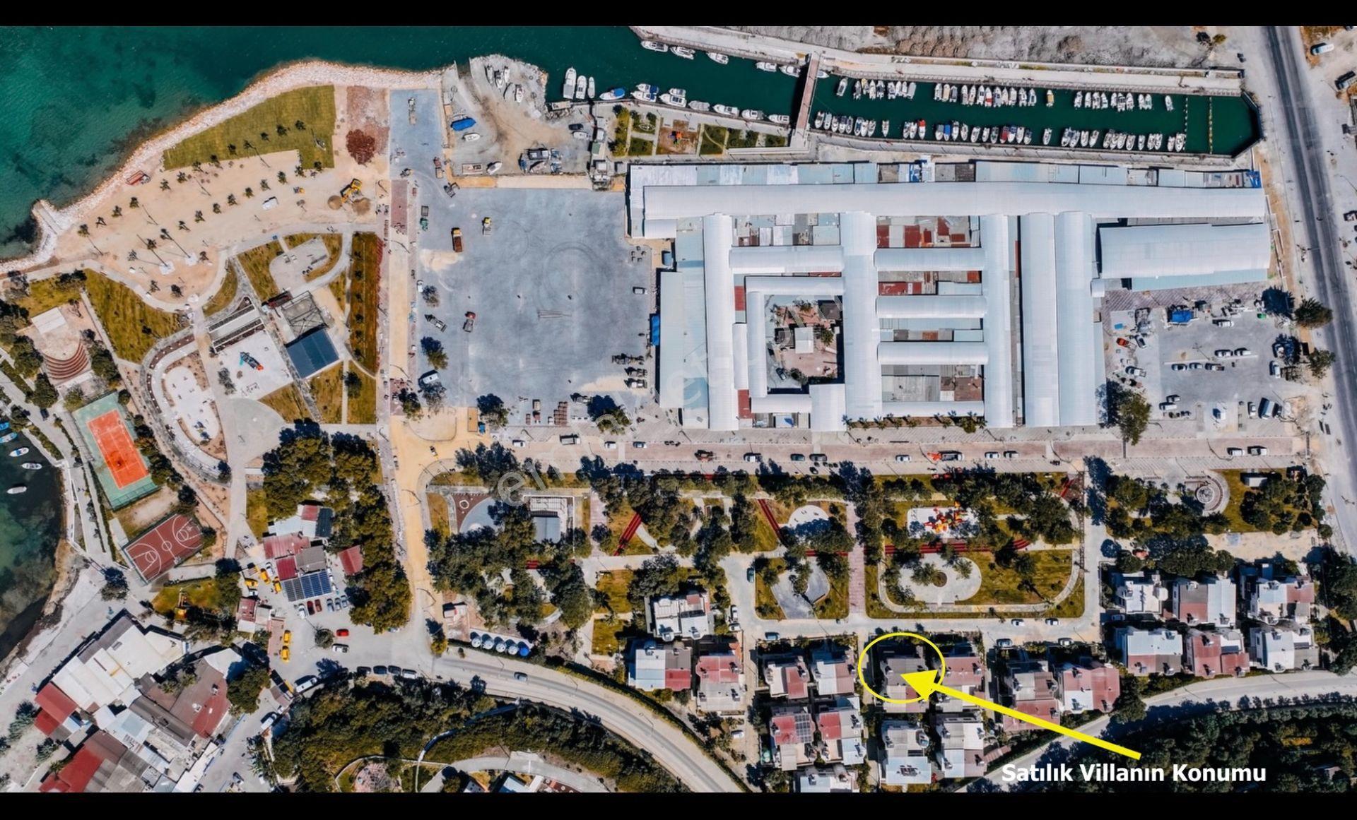 Didim Mavişehir Aydid Sitesin'de Satılık Park Cepheli Villa