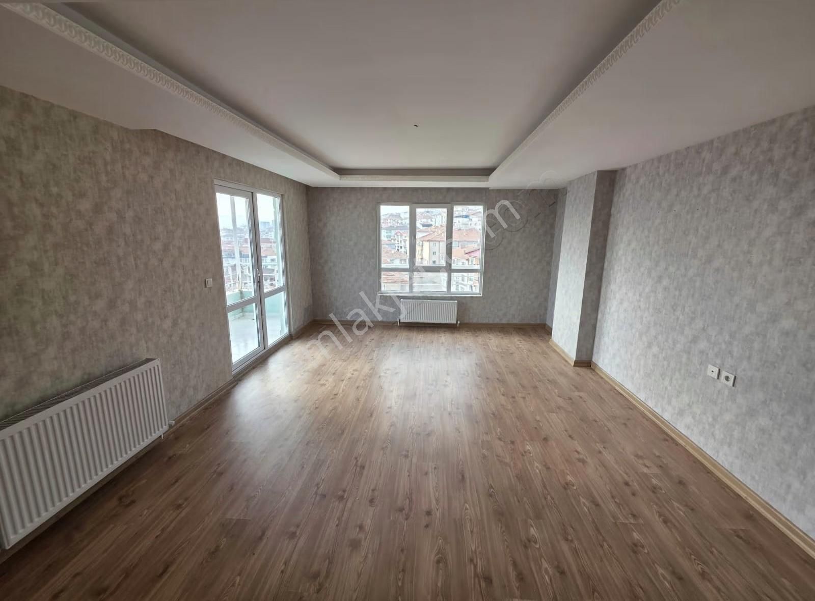 Alsancak Mah.de Asansörlü Manzaralı 3+1 Ebeveyn Banyo-katta Lüx - Görsel 33