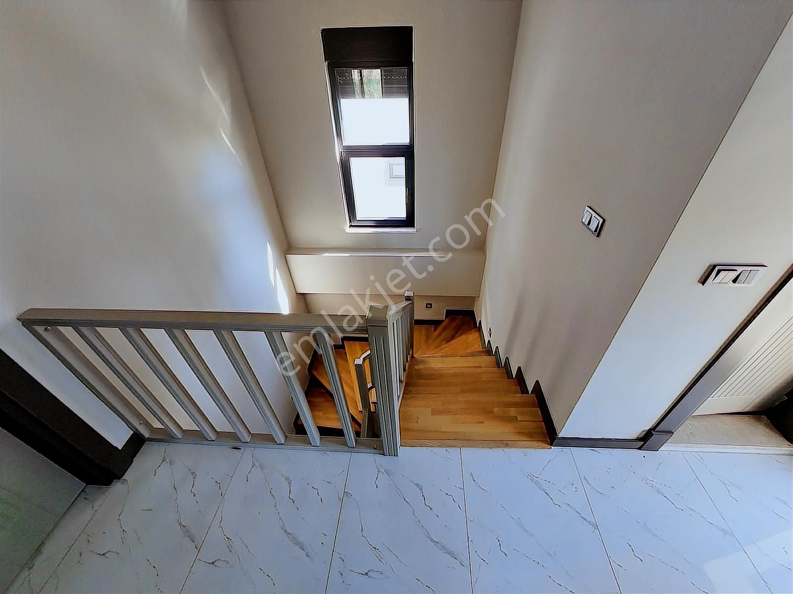 Zeytinli'de Kaliteli Mimari Yapısı İle Özel Tasarım 4+1 Villa - Görsel 23
