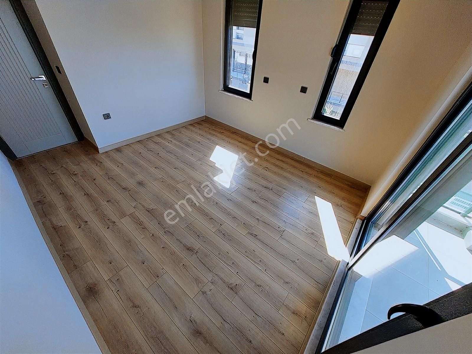 Zeytinli'de Kaliteli Mimari Yapısı İle Özel Tasarım 4+1 Villa - Görsel 14