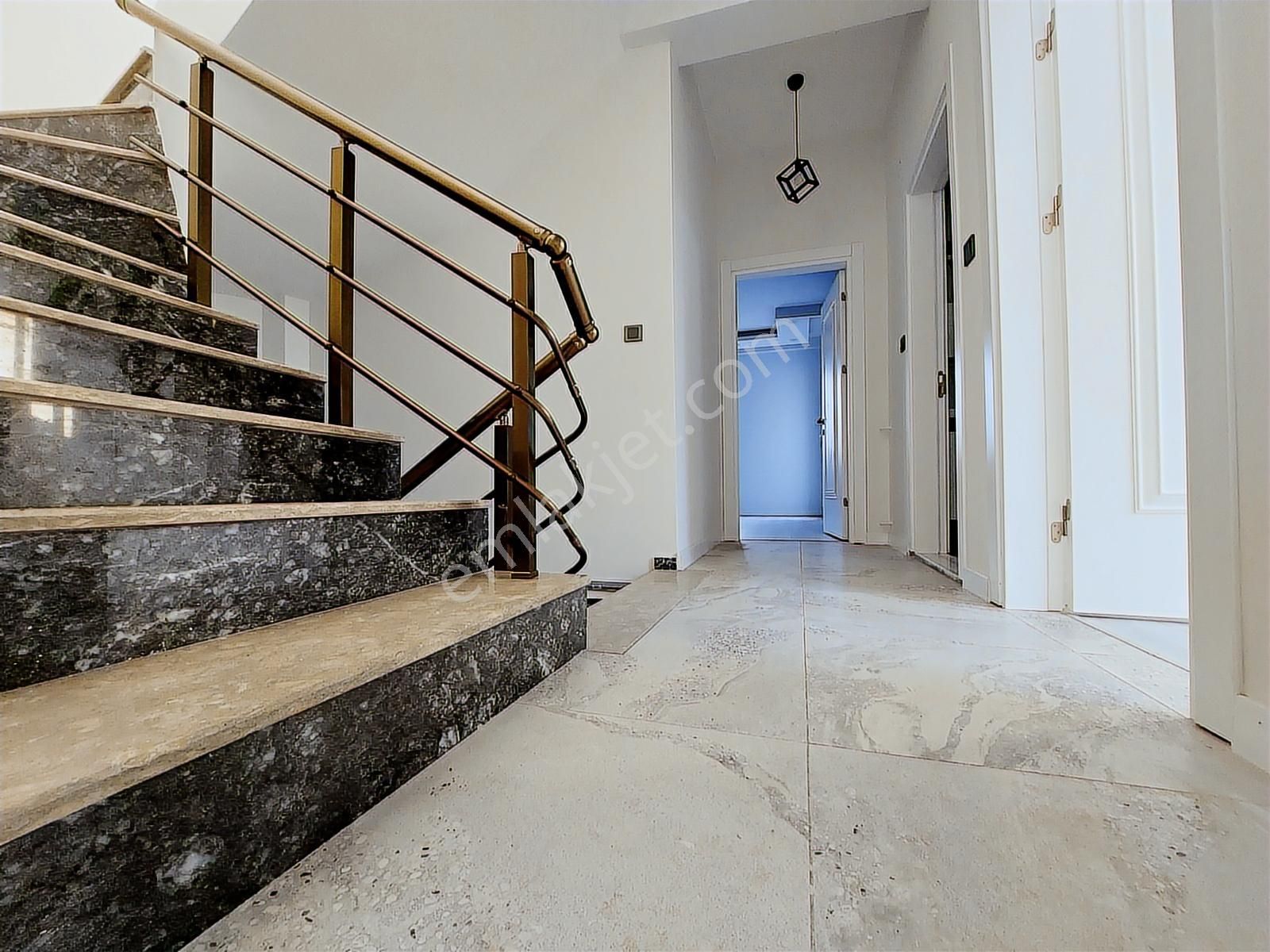 Venüs'den,güre'de Doğanın İçinde Geniş Bahçeli 5+1 Lüks Villa - Görsel 23