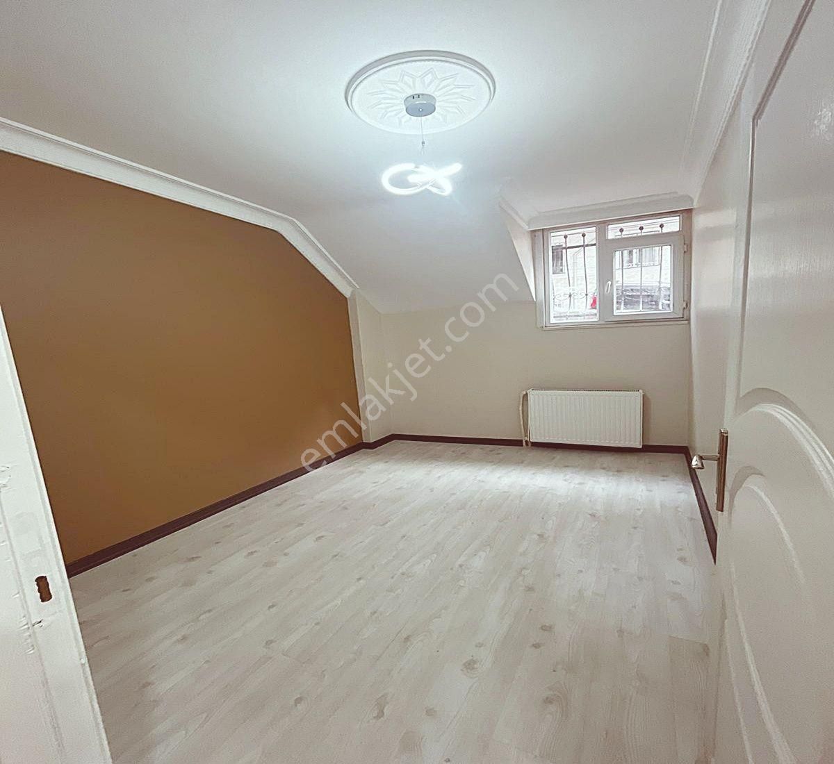 Esenyurt Bağlar Çeşme Mh De Satılık 2+1 Bahçe - Görsel 4