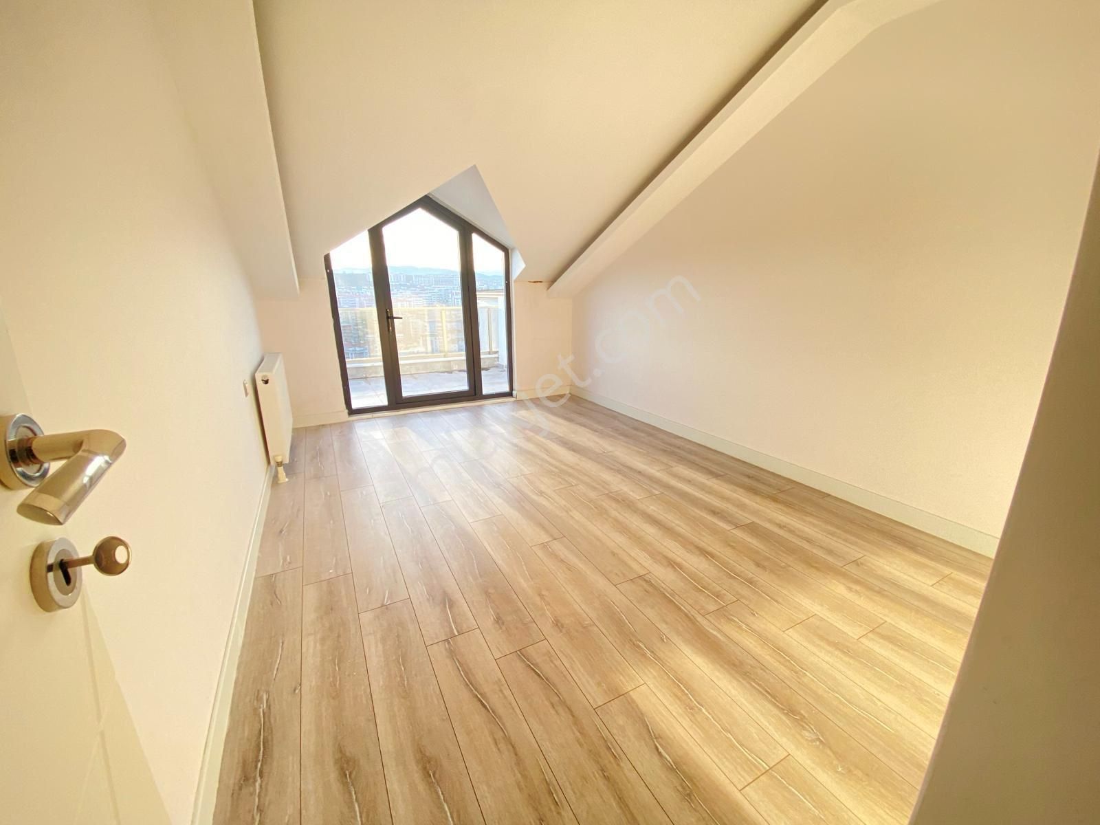 Güzelyalı Panorama Konaklarında Deniz Manzaralı 5+1, Dubleks - Görsel 4