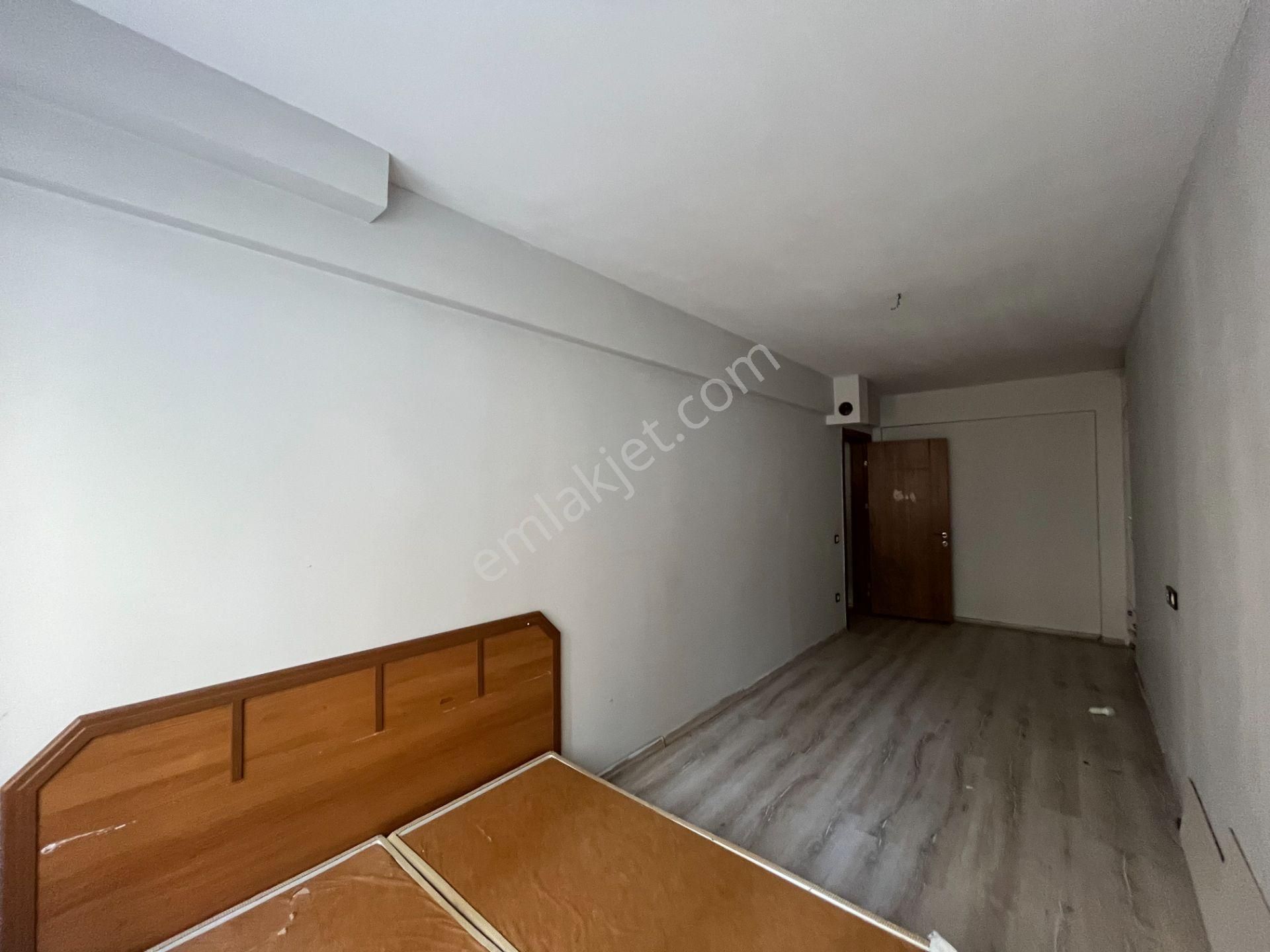 Gümüşpala'da Naldöken İzban'a Yakın Ankastreli 2+1 Kiralık Daire - Görsel 18