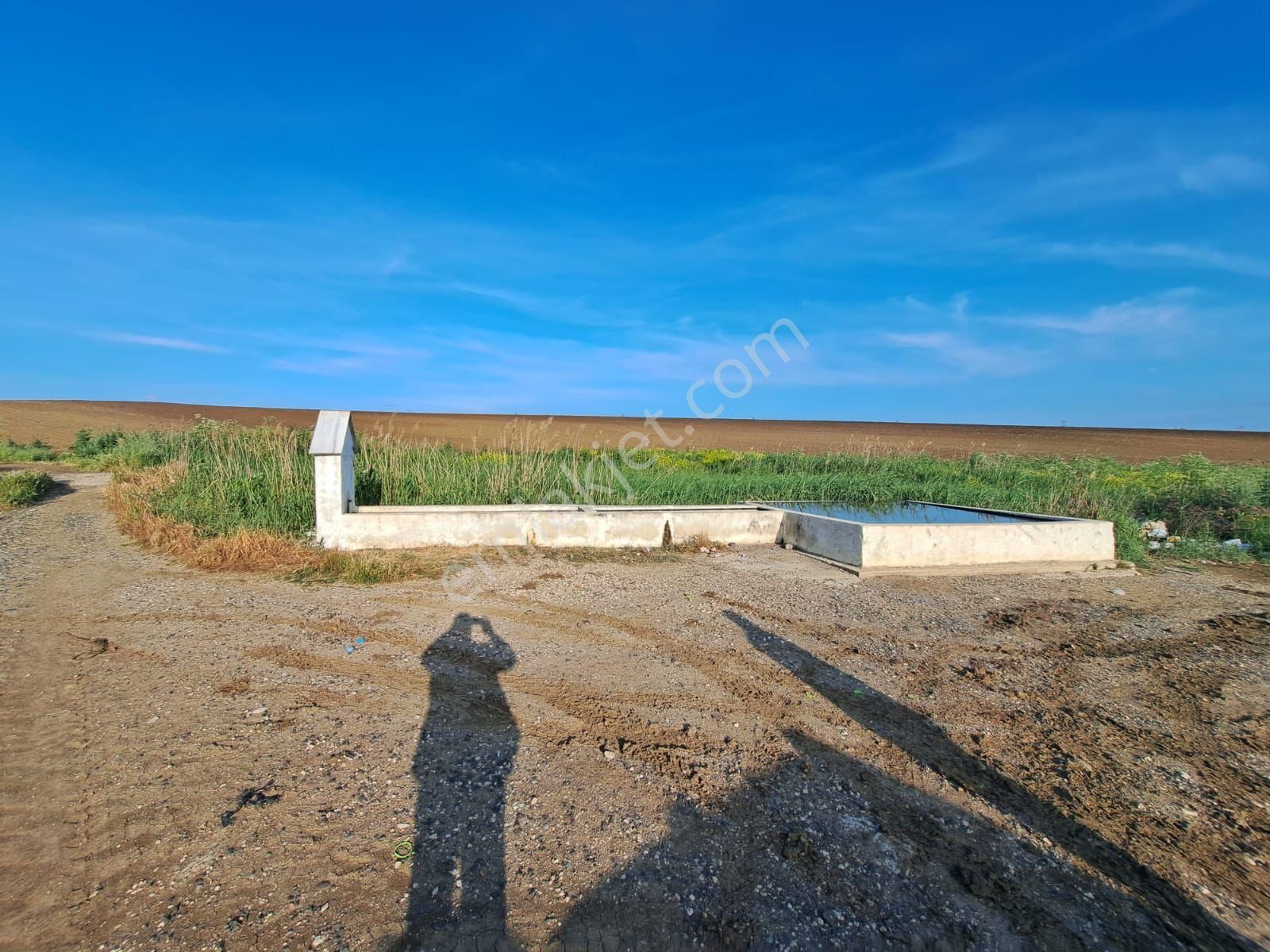 Silivri Gümüşyaka'da Gölet Manzaralı Satılık Yatırımlık Arazi - Görsel 2