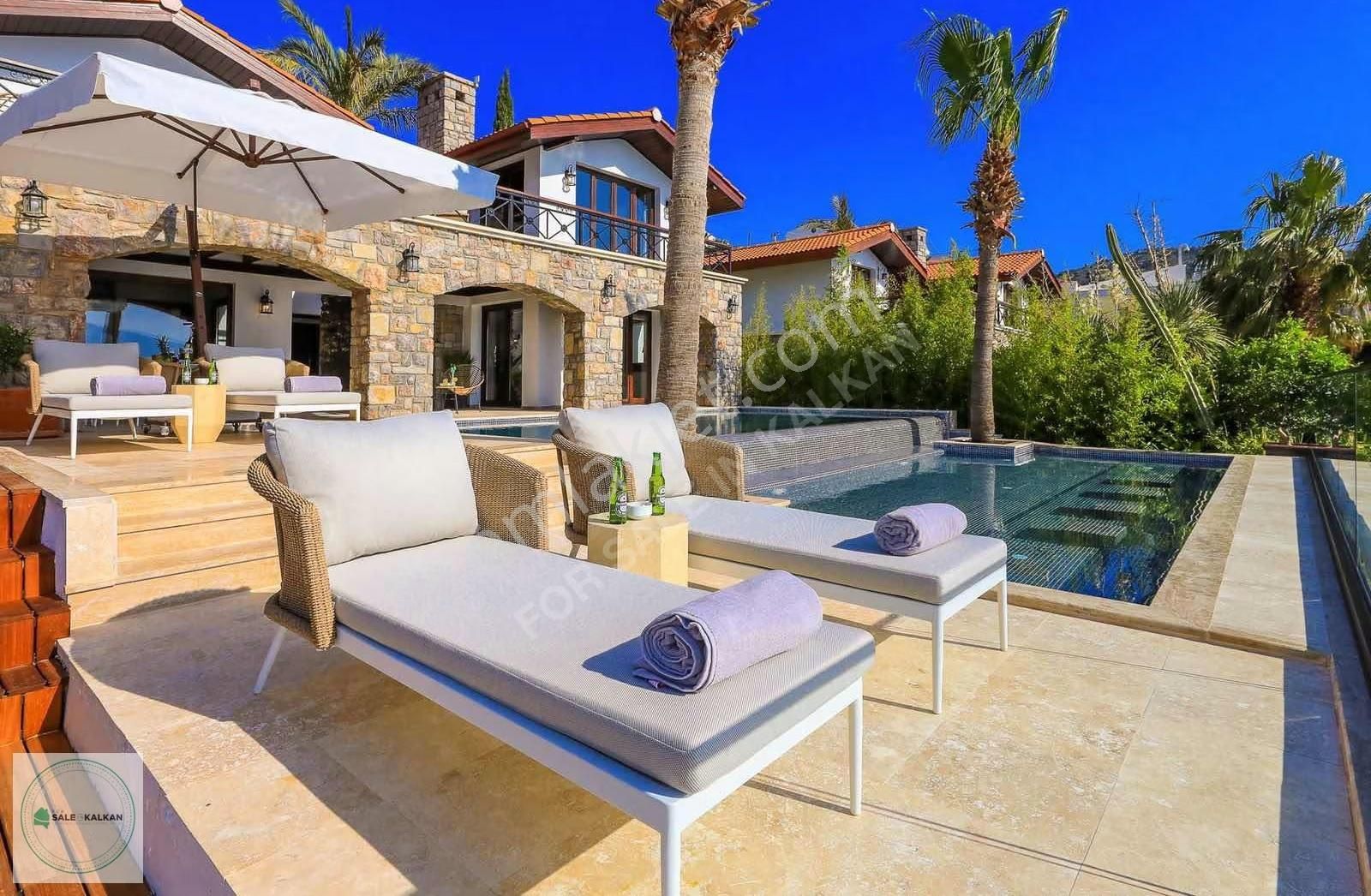 Kalkan Merkezde Denize Sıfır Aylık Kiralık Ultra Lüks Villa - Görsel 34