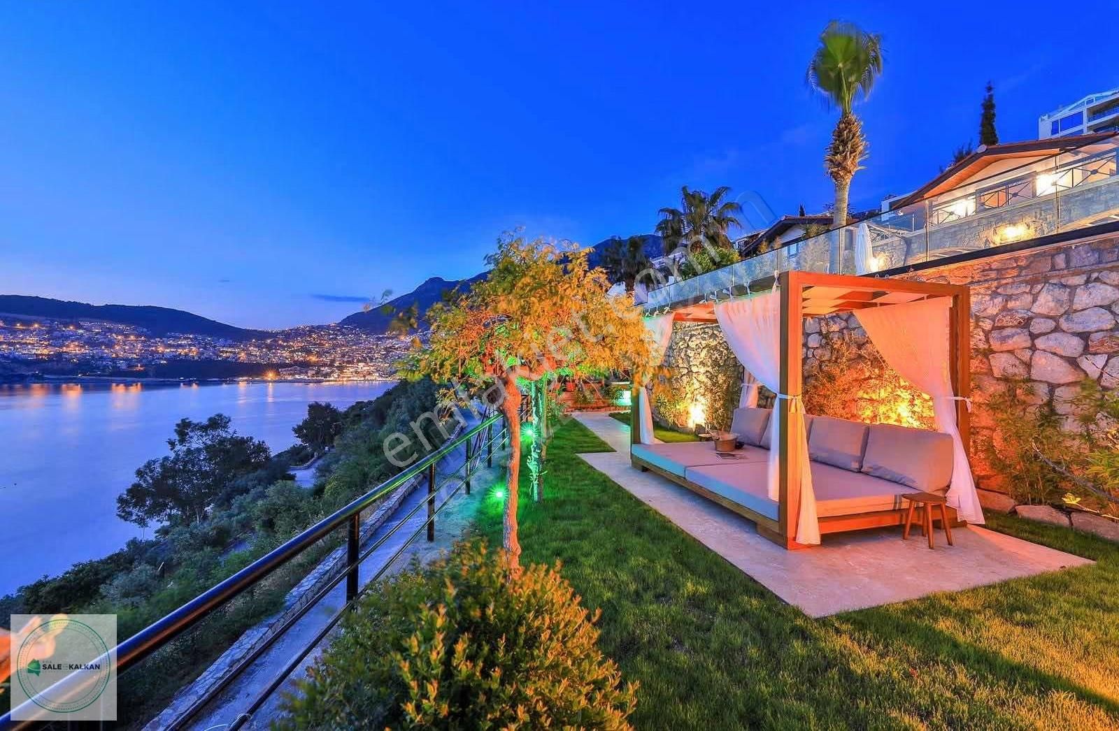 Kalkan Merkezde Denize Sıfır Aylık Kiralık Ultra Lüks Villa - Görsel 5