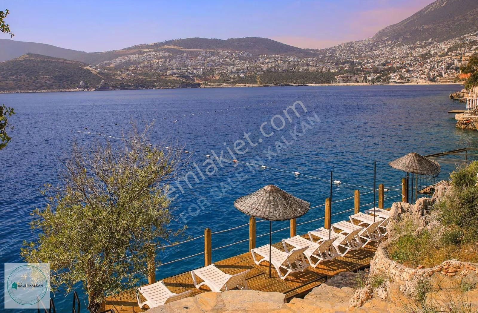 Kalkan Merkezde Denize Sıfır Aylık Kiralık Ultra Lüks Villa - Görsel 20