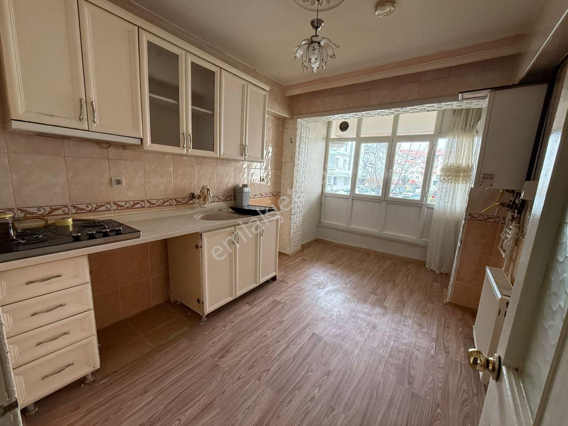 Kanuni Mahallesi'nde 3+1 Yapılı Fırsat Dairesi!