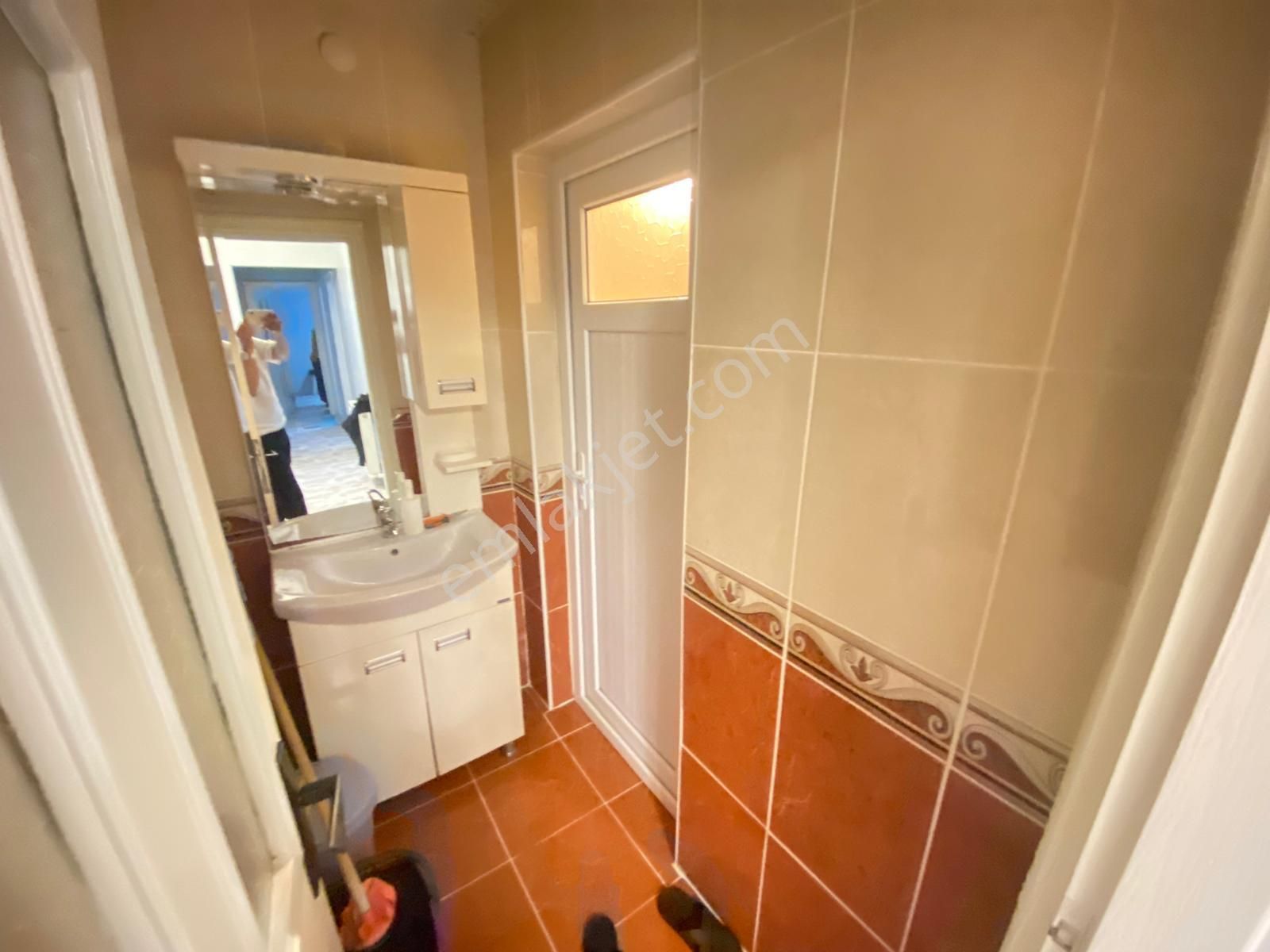 Prestijden Bahçelievler'de Full+full Yapılı Doğalgazlı 3+1 Daire - Görsel 24