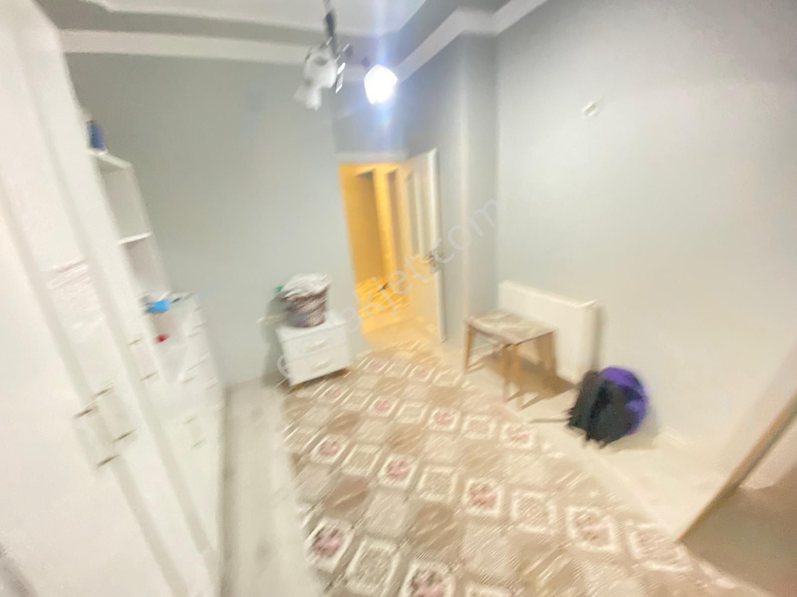 Prestijden Bahçelievler'de Full+full Yapılı Doğalgazlı 3+1 Daire - Görsel 10