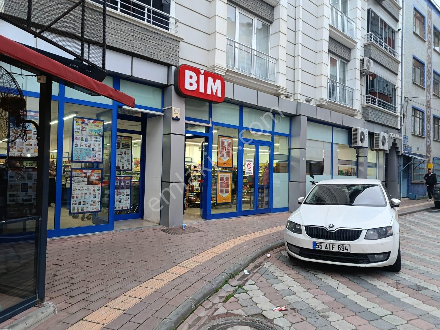 A.y.s. Gayrimenkul Den Satılık Bim Kiracılı 270 M2 Dükkan