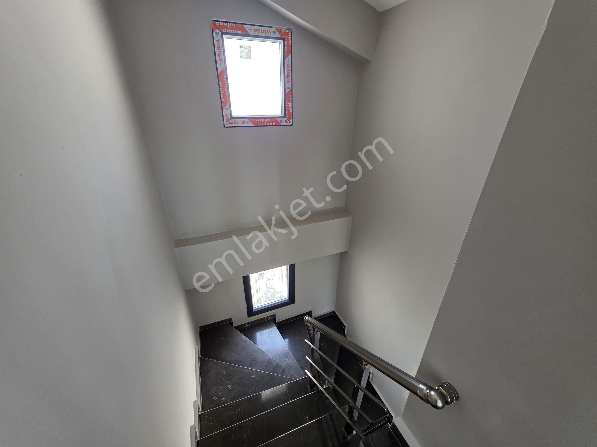 Irmaksudan Güre De Doğa Manzaralı Şık Tasarım Satılık 3+1 Villa - Görsel 12
