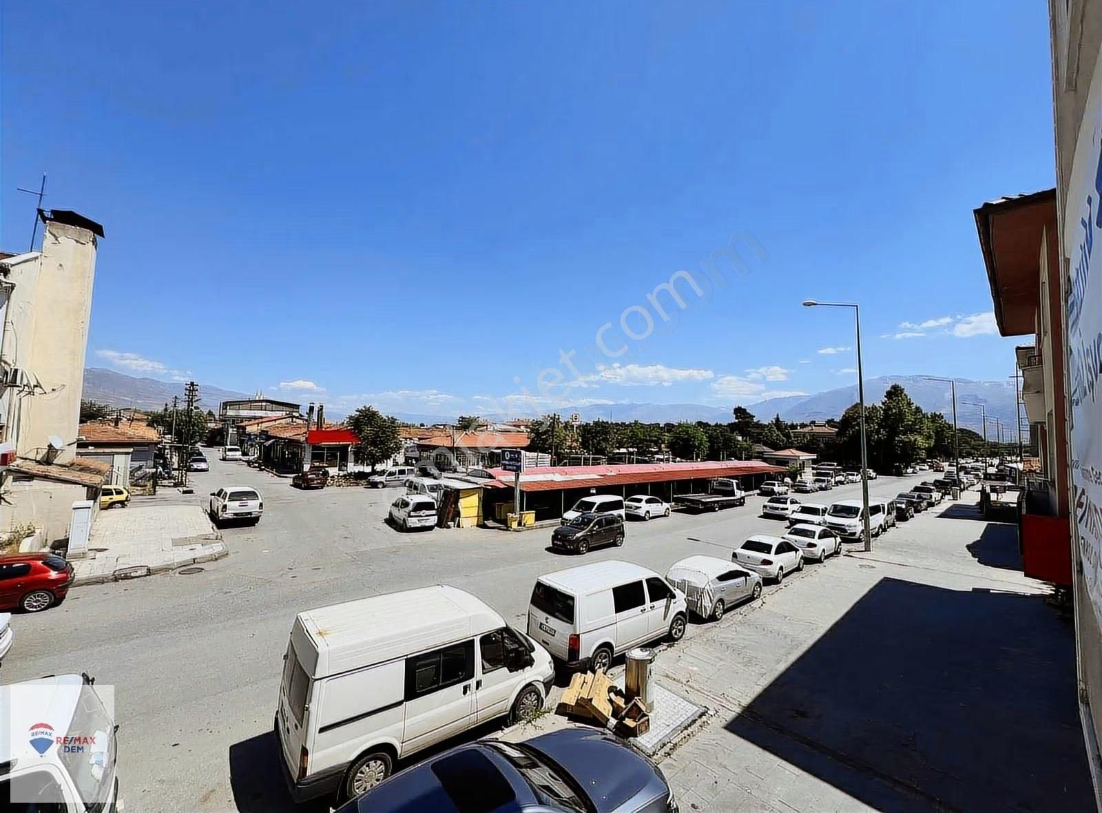 Remax Dem'den Cadde Üzerinde Satılık Ofis&büro - Görsel 4