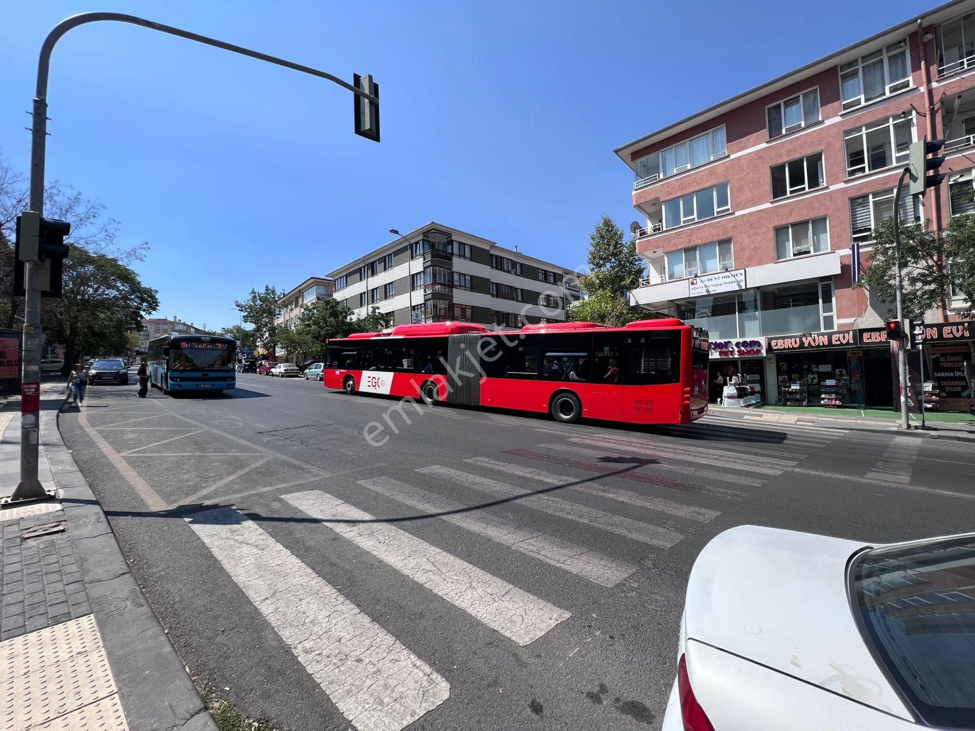 Atanora Vadi'den Dikmen Cad Üzeri 7*24 Güvenlikli Sitede Boş Ön Cephe 3+1 - Görsel 28