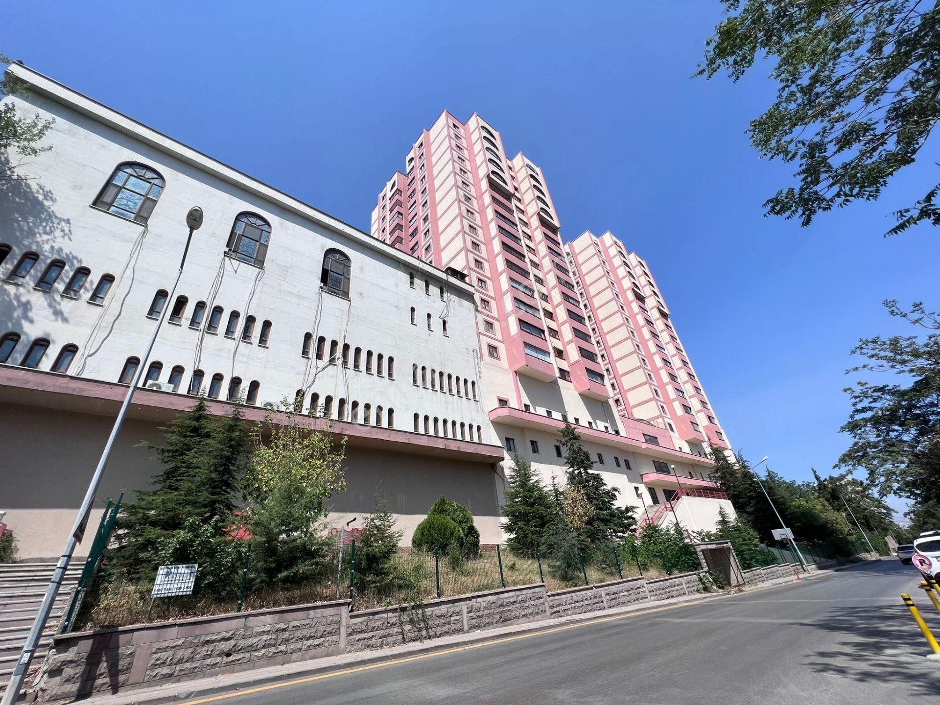 Atanora Vadi'den Dikmen Cad Üzeri 7*24 Güvenlikli Sitede Boş Ön Cephe 3+1 - Görsel 31