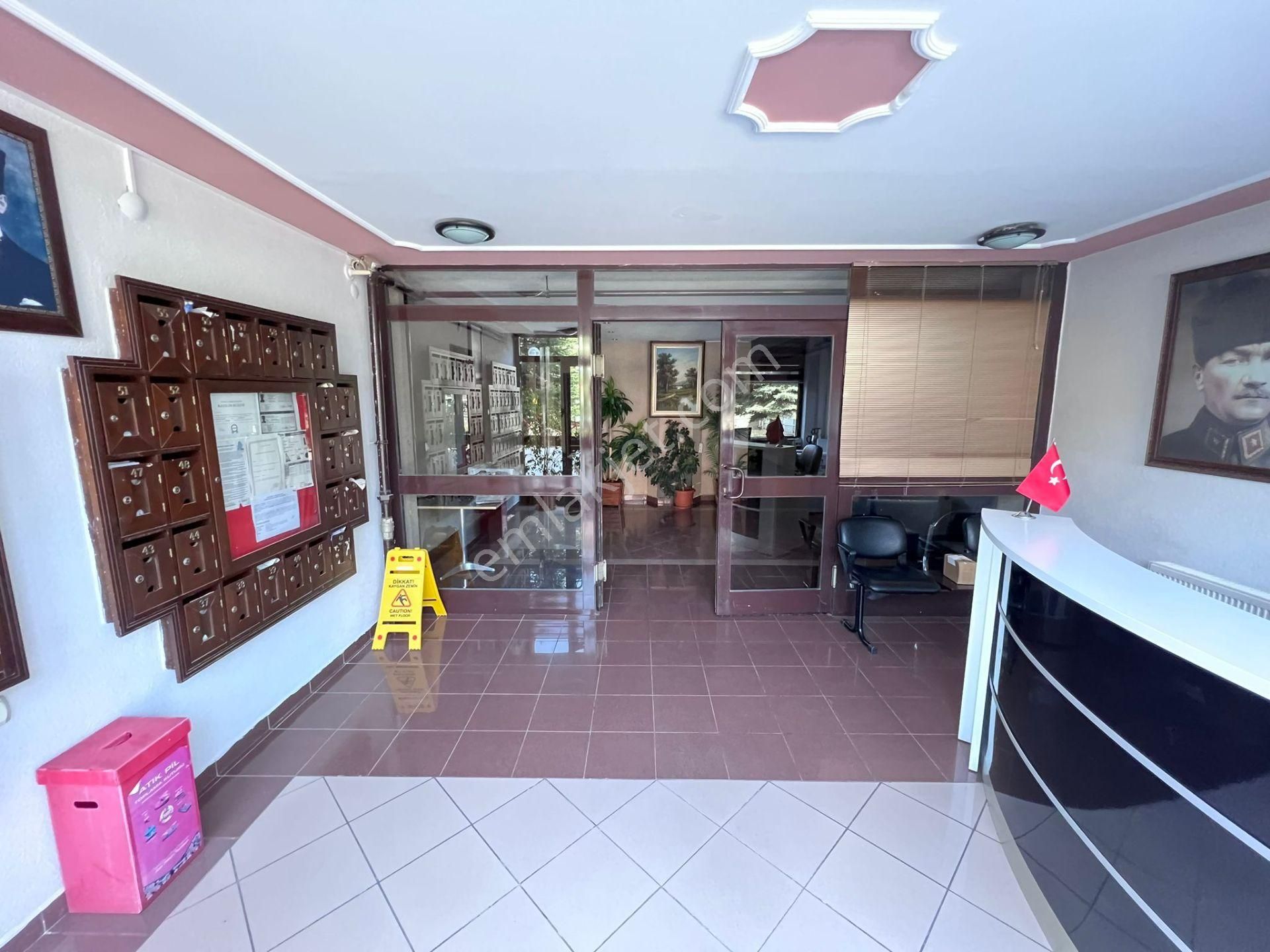 Atanora Vadi'den Dikmen Cad Üzeri 7*24 Güvenlikli Sitede Boş Ön Cephe 3+1 - Görsel 25