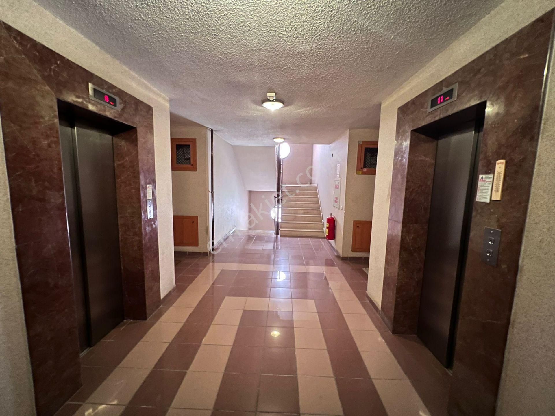 Atanora Vadi'den Dikmen Cad Üzeri 7*24 Güvenlikli Sitede Boş Ön Cephe 3+1 - Görsel 23