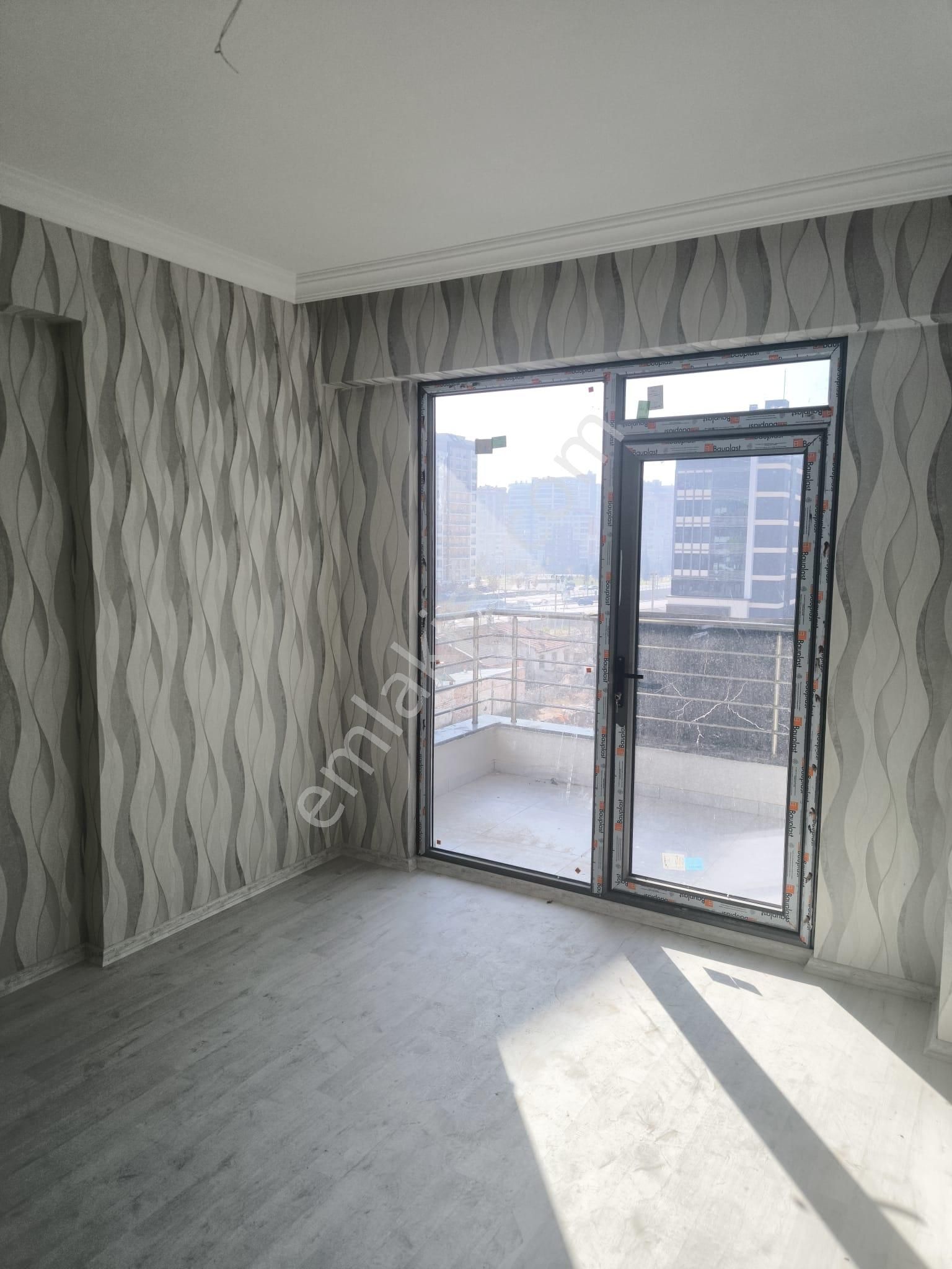 Esenler Mh. Yer Konum Güzel Ferah 3+1 Daire - Görsel 12