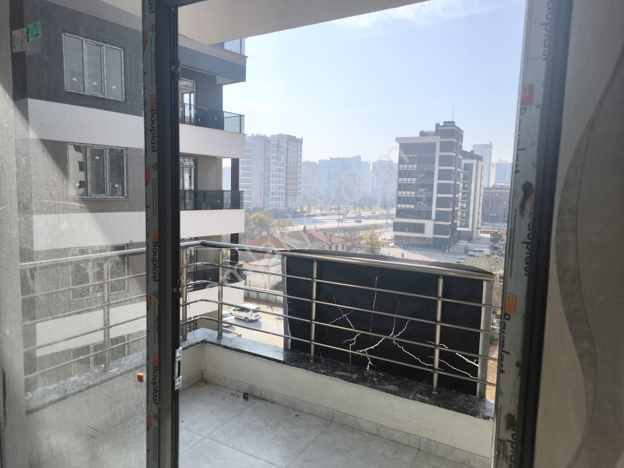 Esenler Mh. Yer Konum Güzel Ferah 3+1 Daire - Görsel 20