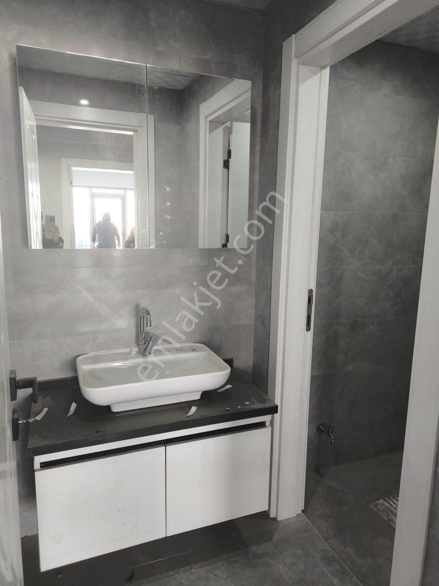 Esenler Mh. Yer Konum Güzel Ferah 3+1 Daire - Görsel 23