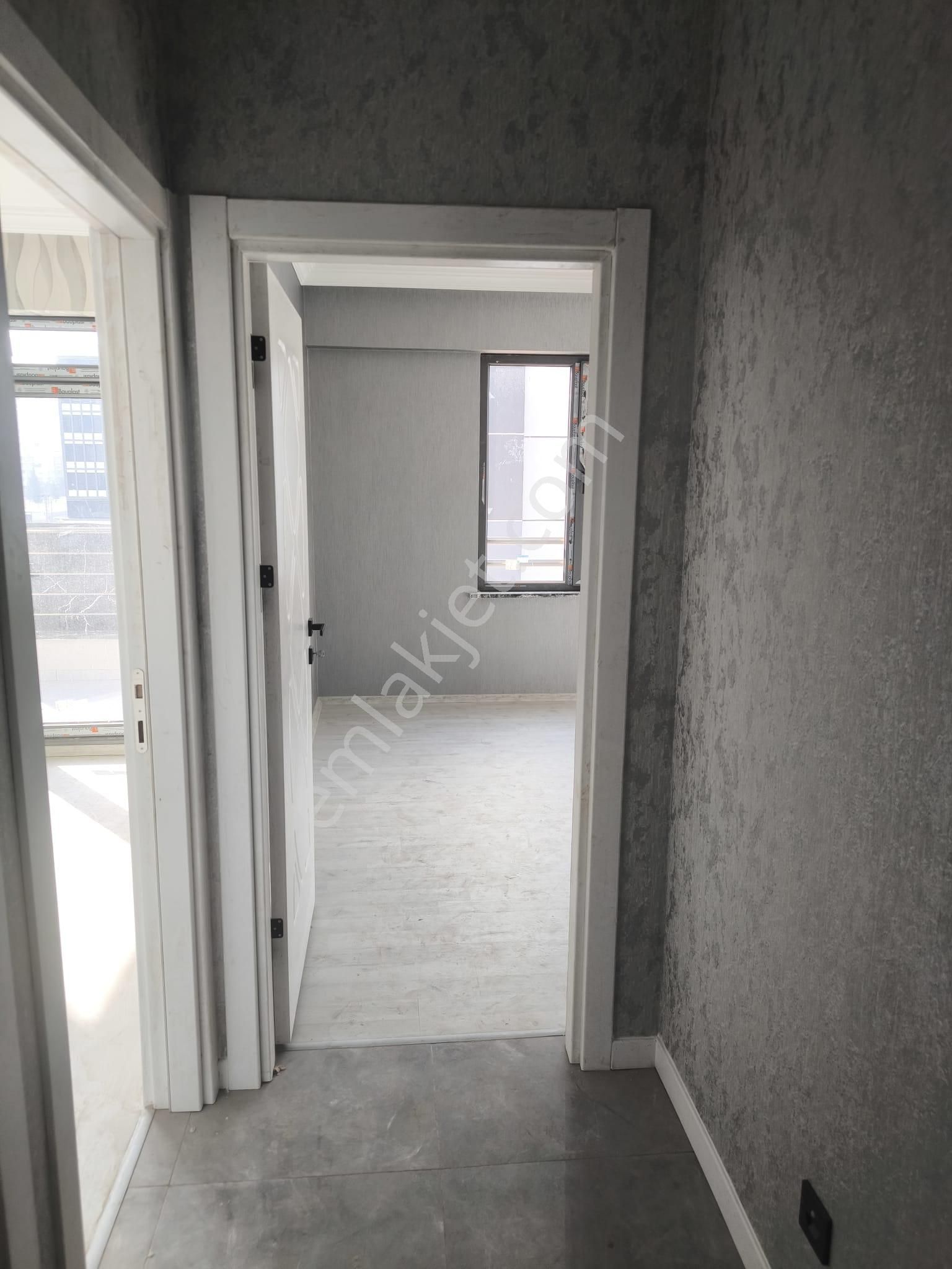 Esenler Mh. Yer Konum Güzel Ferah 3+1 Daire - Görsel 22