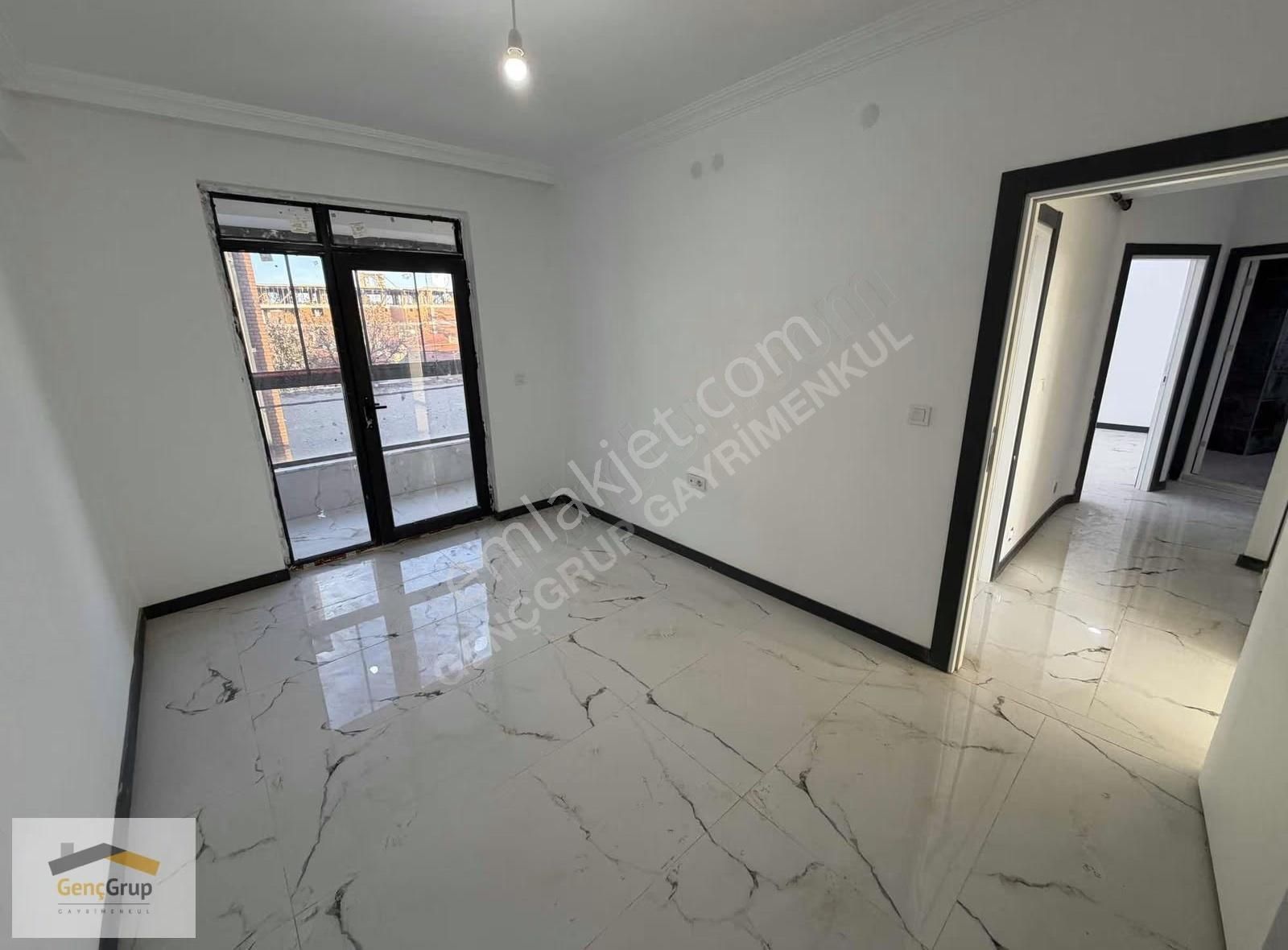 *genç Grup* Zafer'de Özel Garajlı,ara Kat,yüksek Kredili Şık 2+1 - Görsel 7